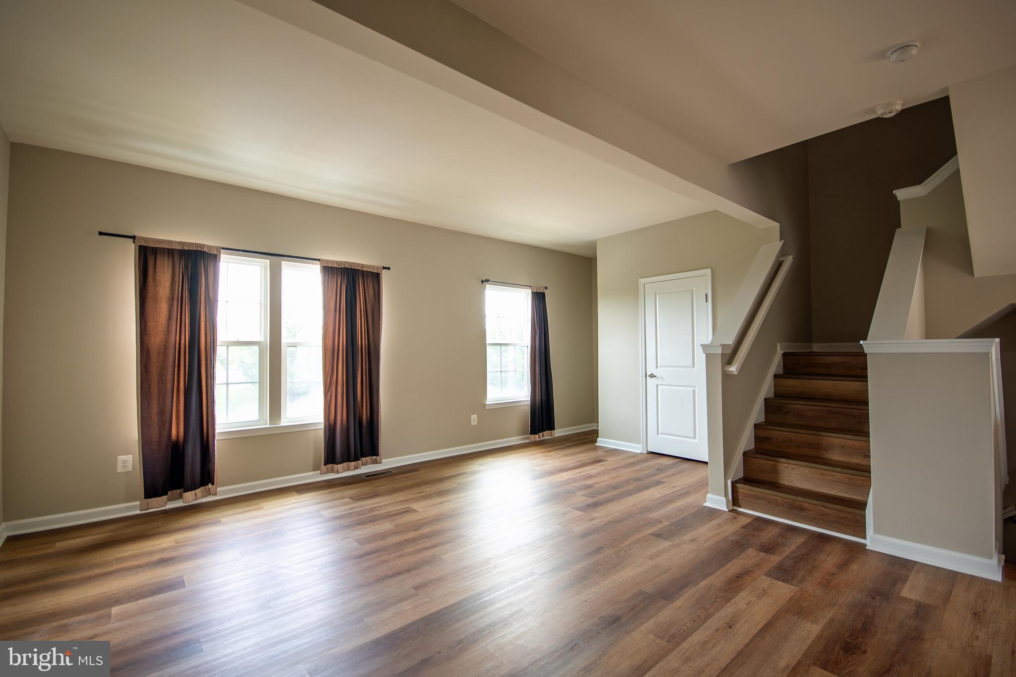 VIRGINIA MANOR TOWNHOMES - Residential Lease