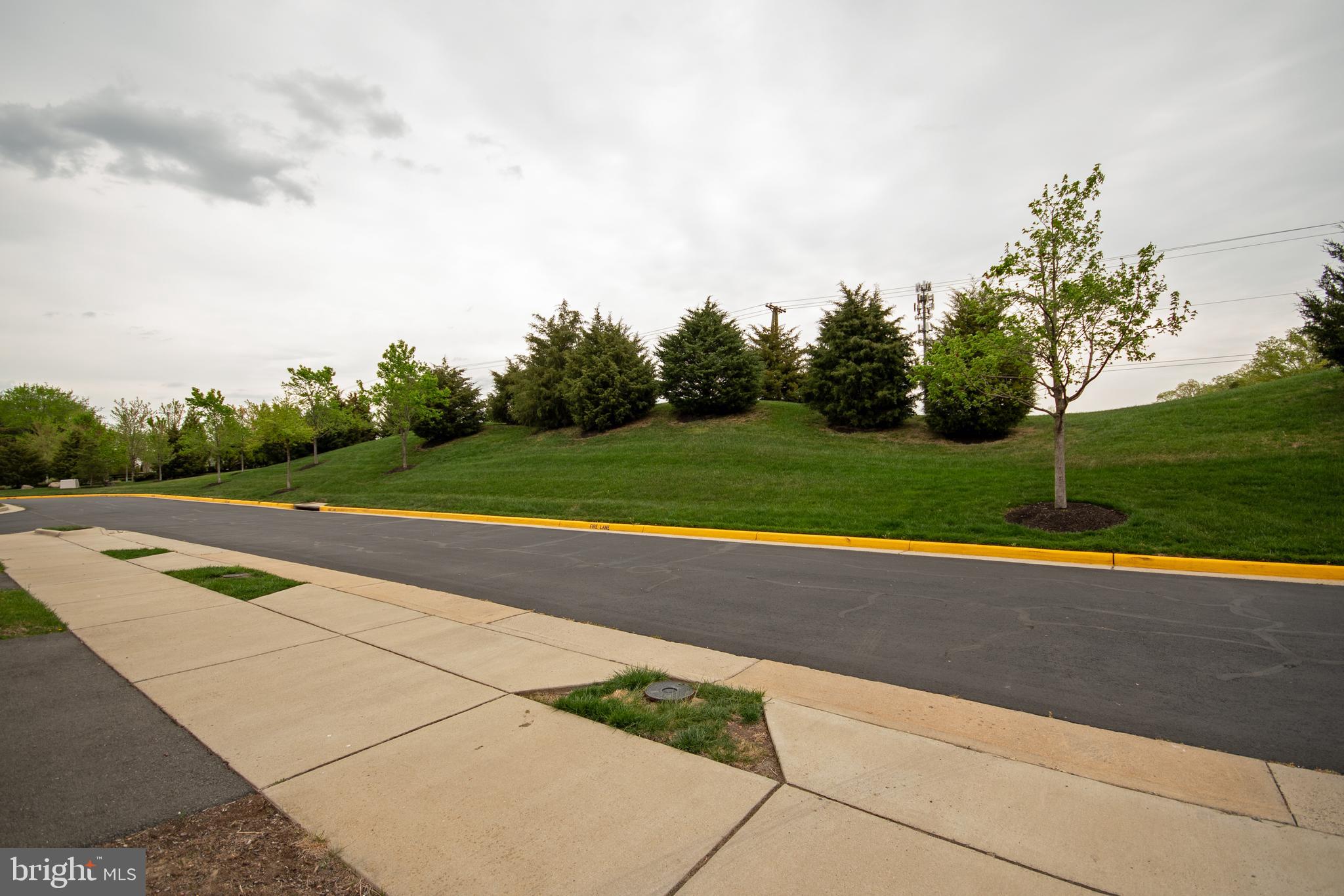 VIRGINIA MANOR TOWNHOMES - Residential Lease