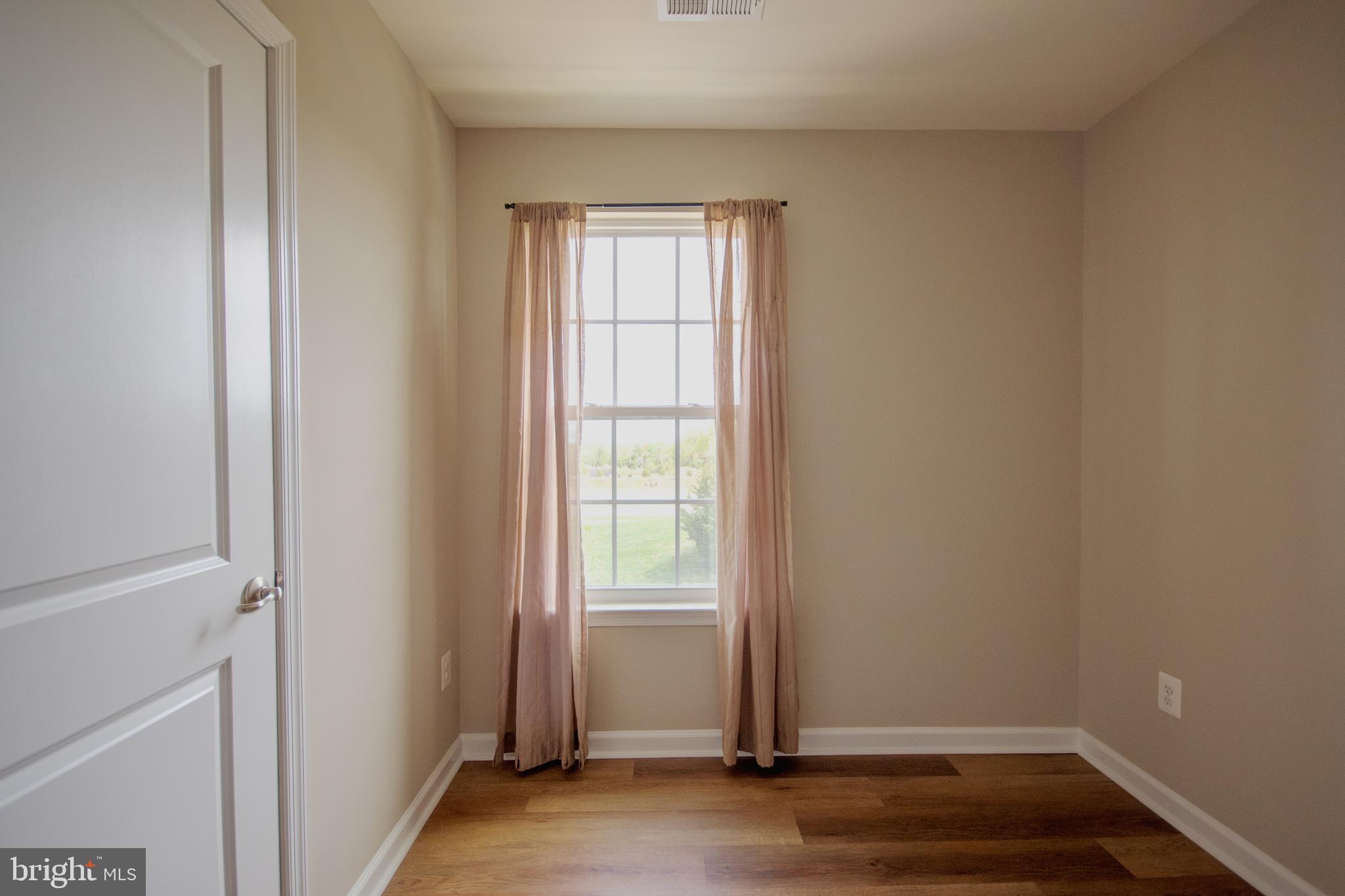 VIRGINIA MANOR TOWNHOMES - Residential Lease