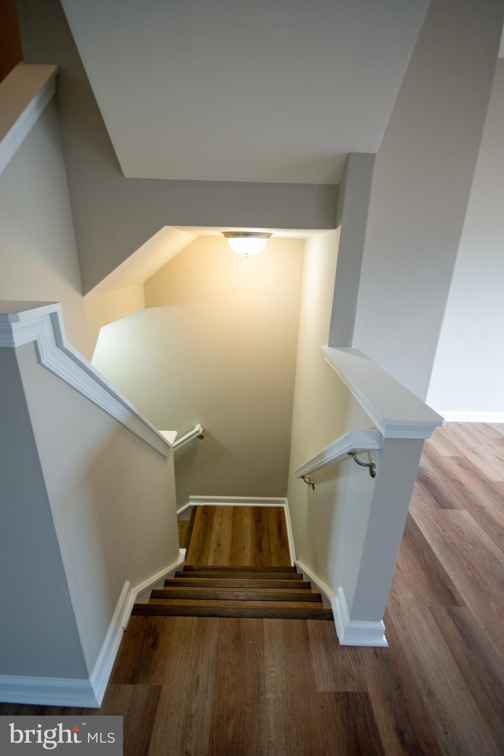 VIRGINIA MANOR TOWNHOMES - Residential Lease