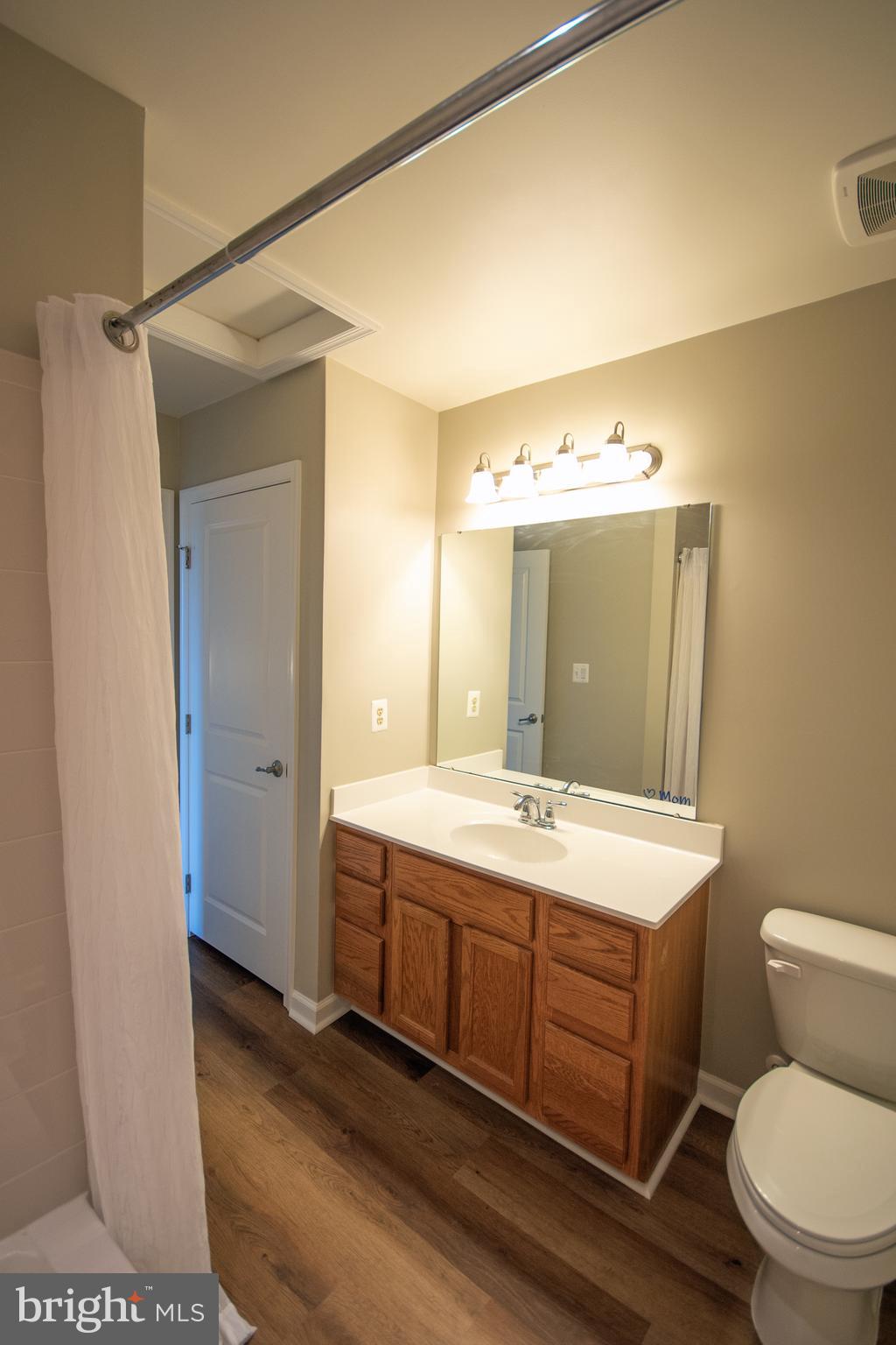 VIRGINIA MANOR TOWNHOMES - Residential Lease