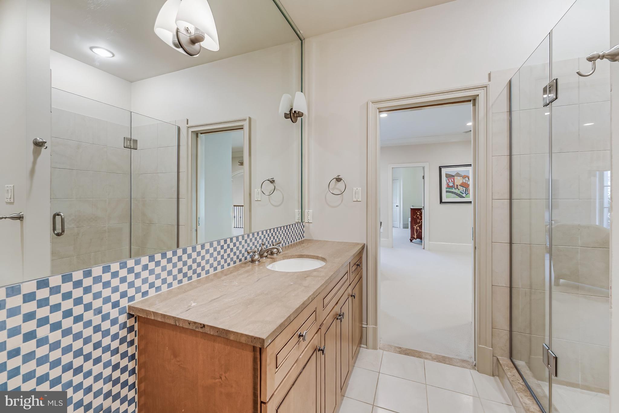 BRADLEY HILLS GROVE - Residential