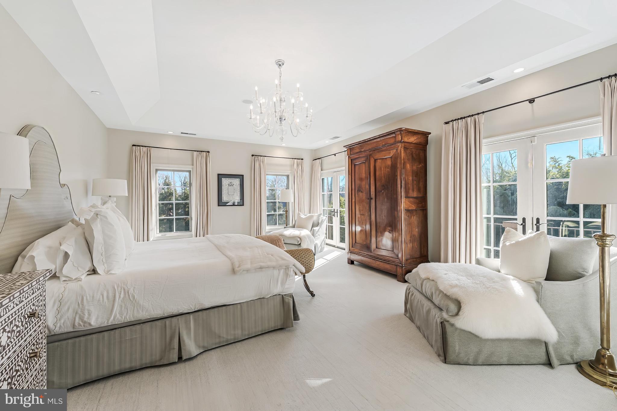 BRADLEY HILLS GROVE - Residential