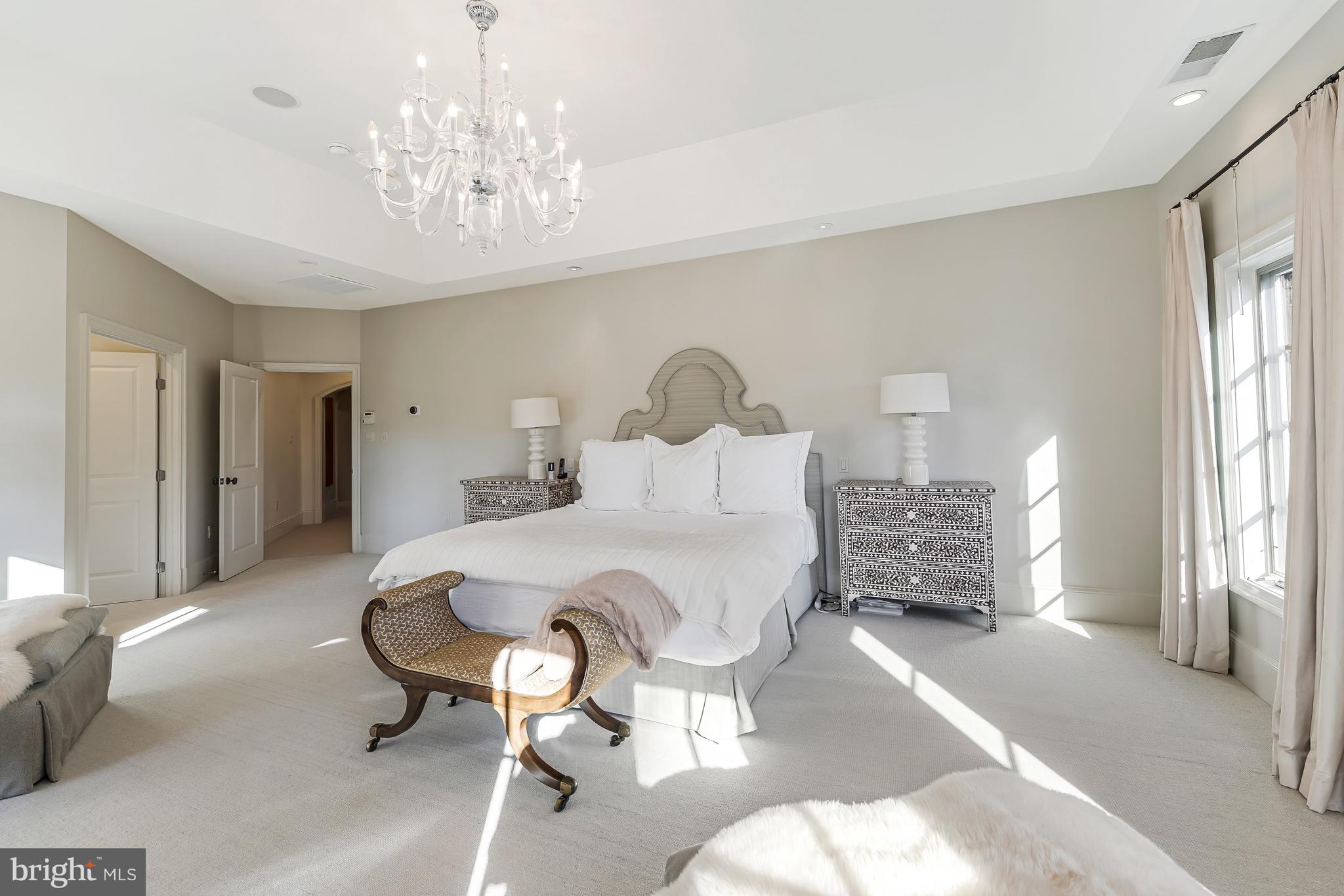 BRADLEY HILLS GROVE - Residential