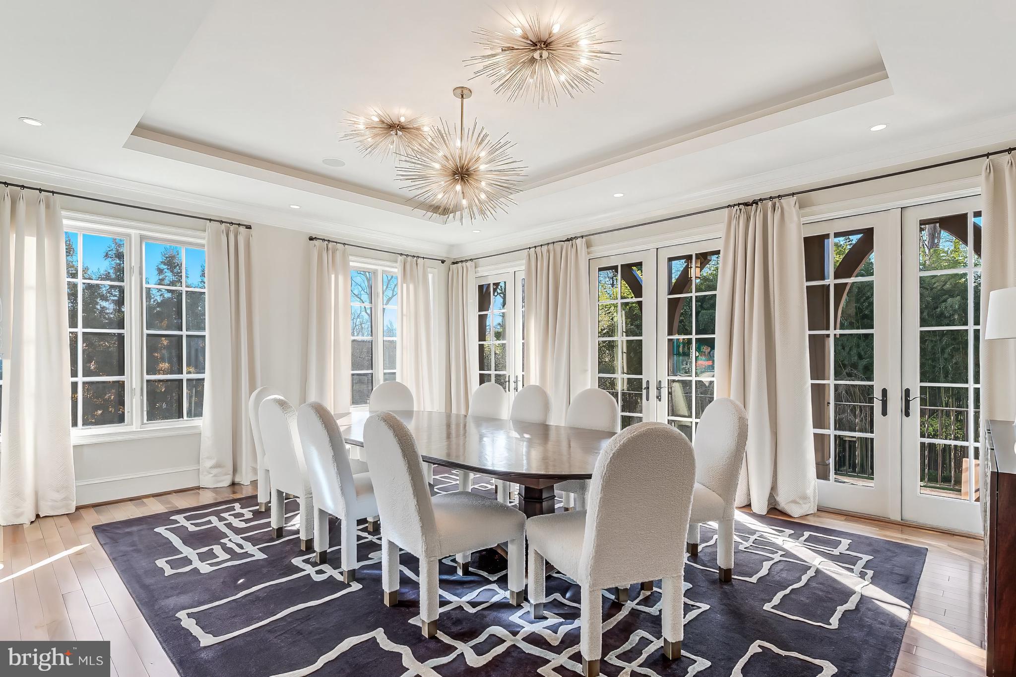 BRADLEY HILLS GROVE - Residential