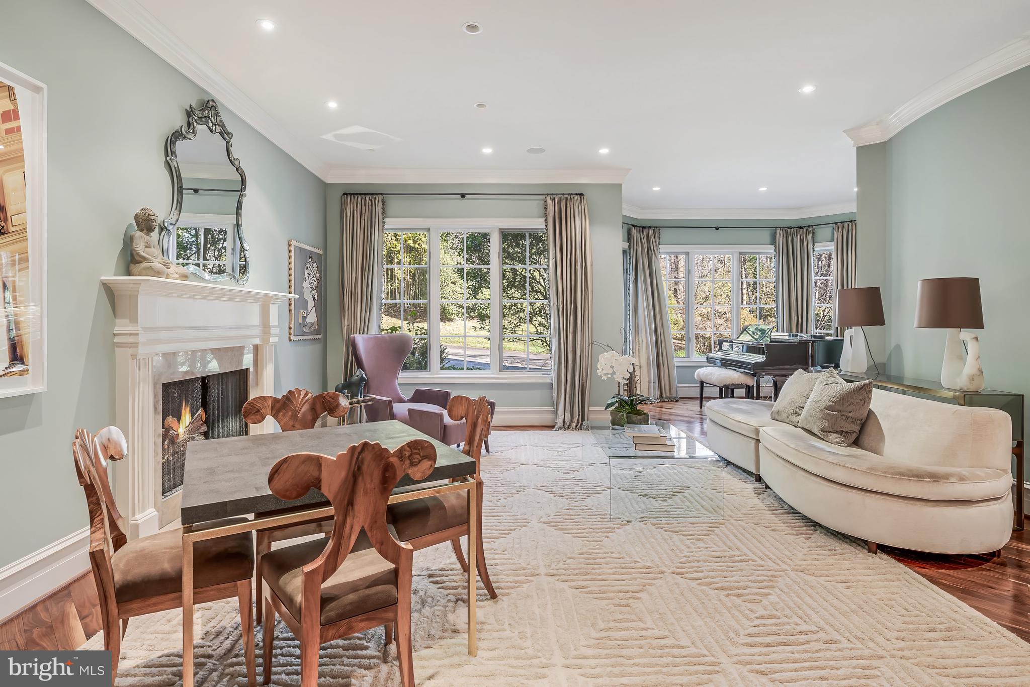BRADLEY HILLS GROVE - Residential