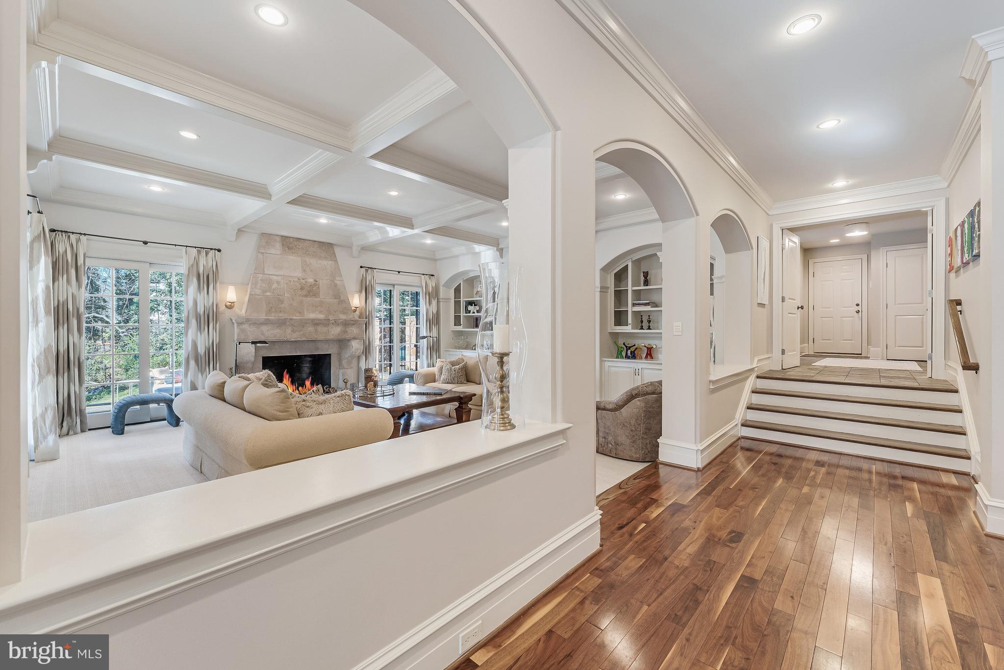 BRADLEY HILLS GROVE - Residential