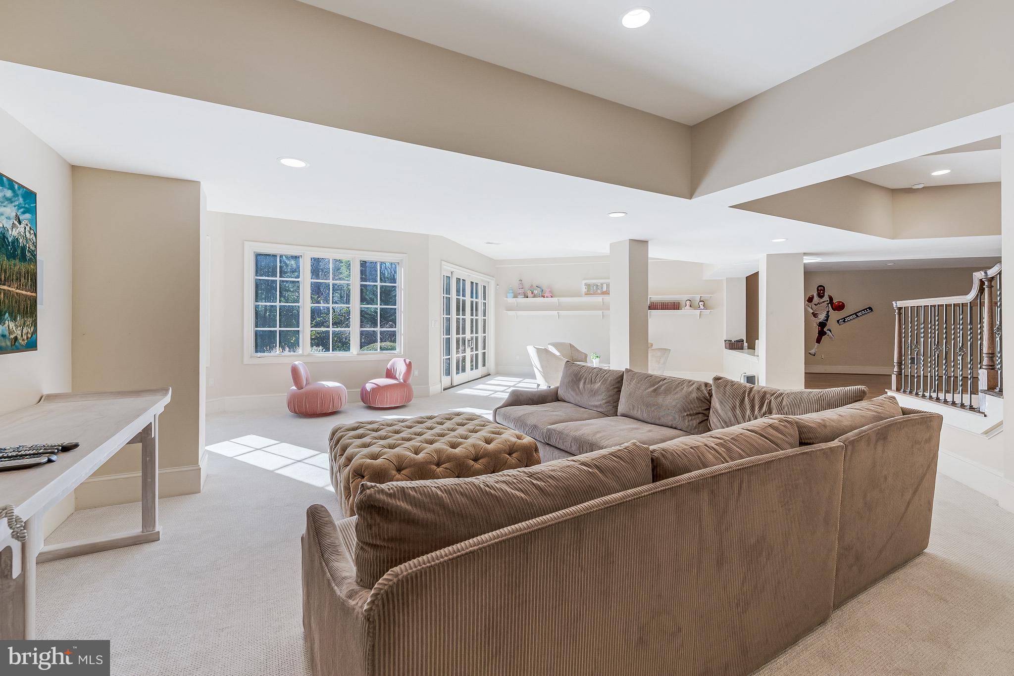 BRADLEY HILLS GROVE - Residential