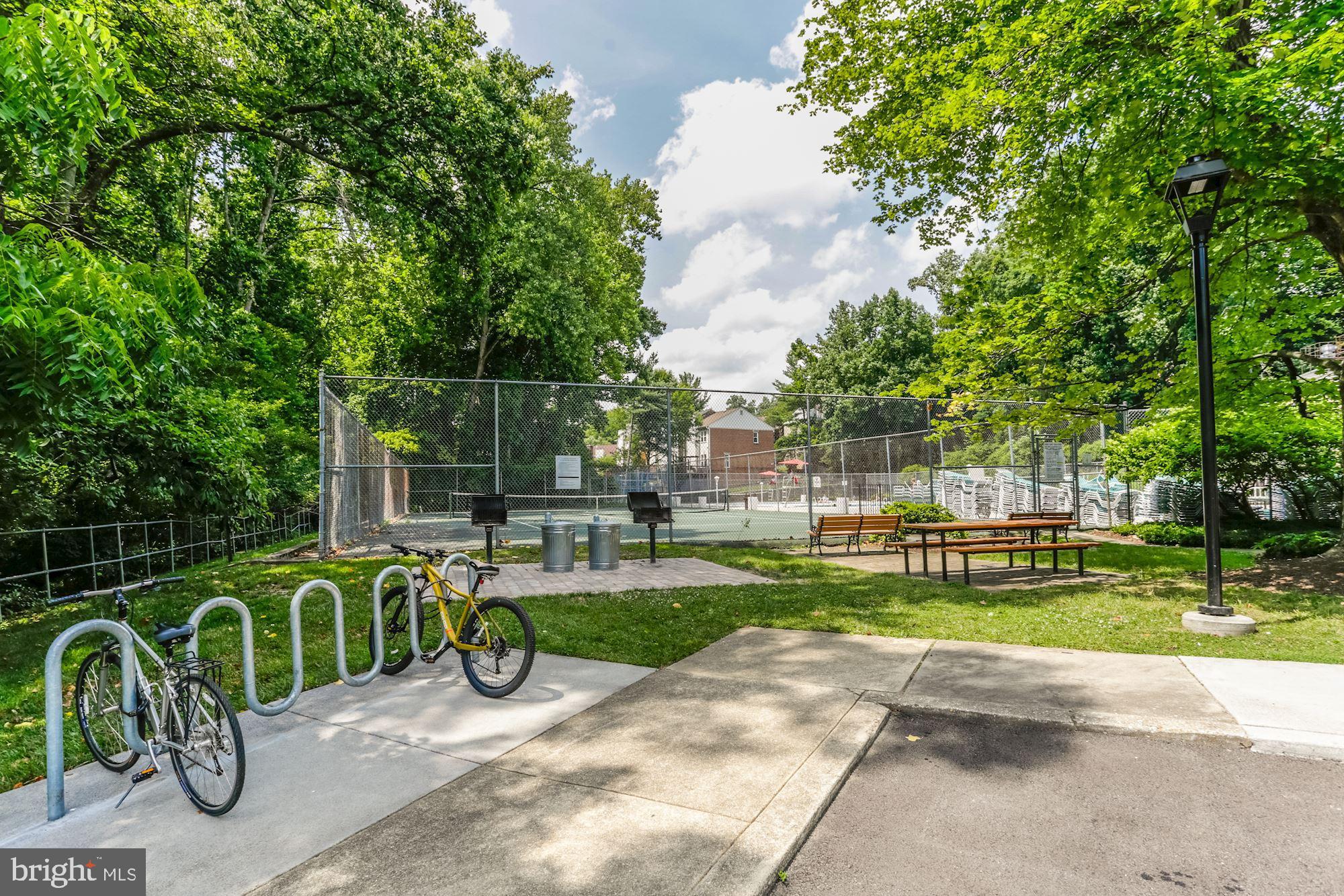 PARKSIDE CONDOMINIUMS - Residential