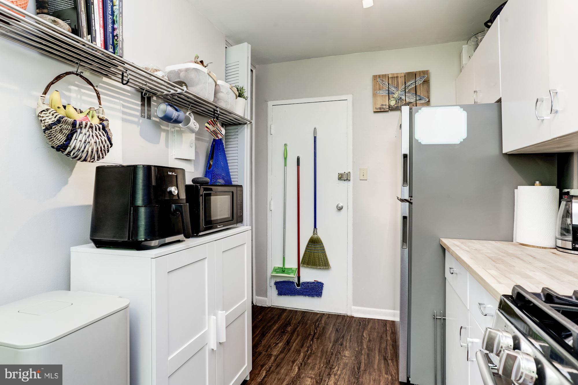 PARKSIDE CONDOMINIUMS - Residential