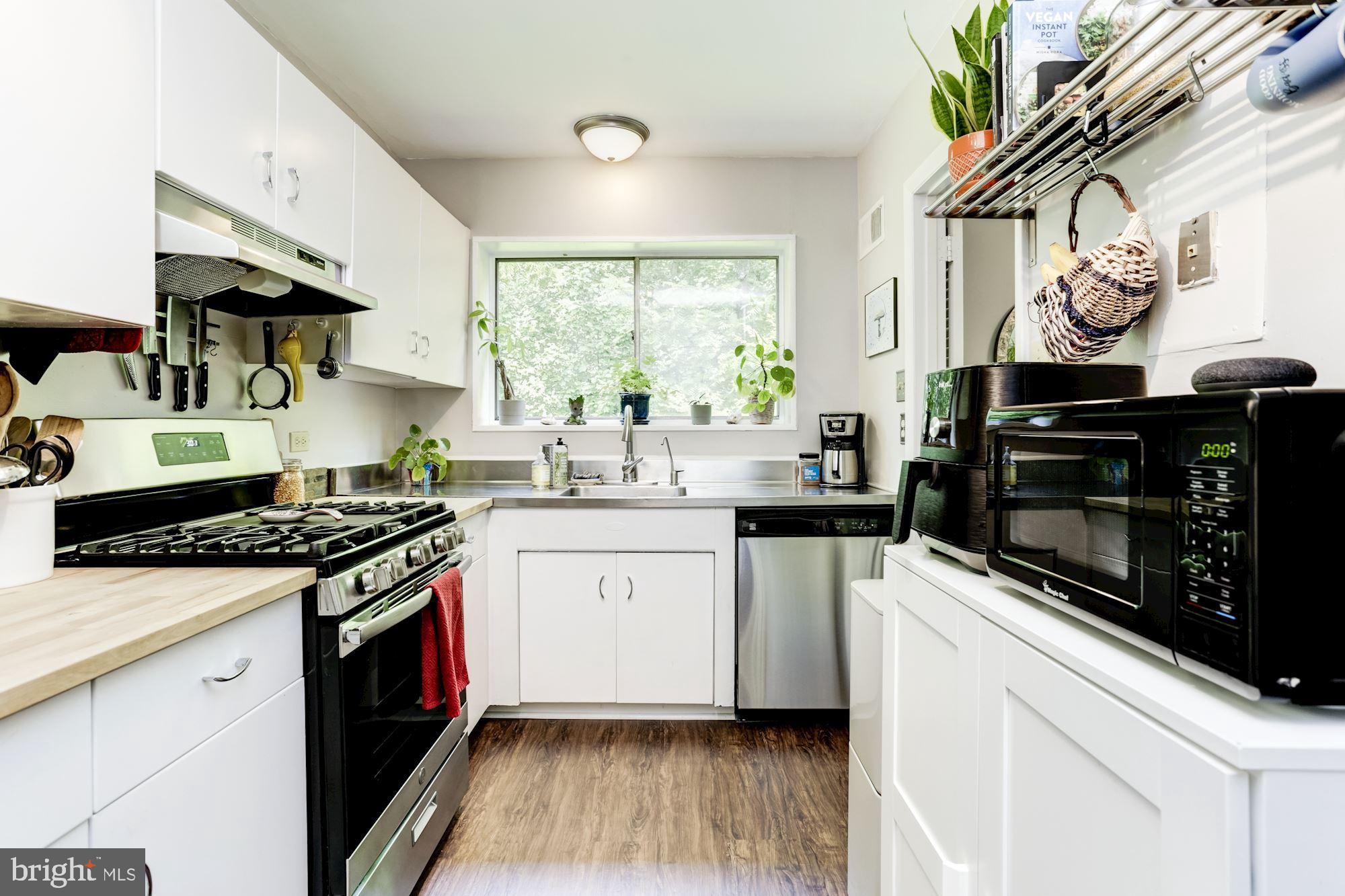 PARKSIDE CONDOMINIUMS - Residential