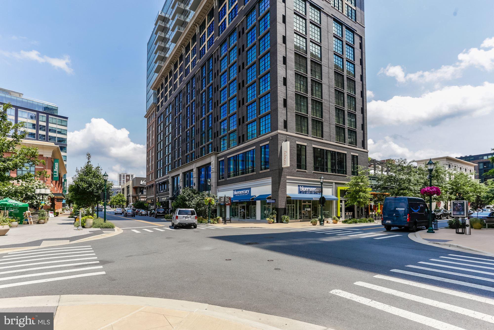 PARKSIDE CONDOMINIUMS - Residential