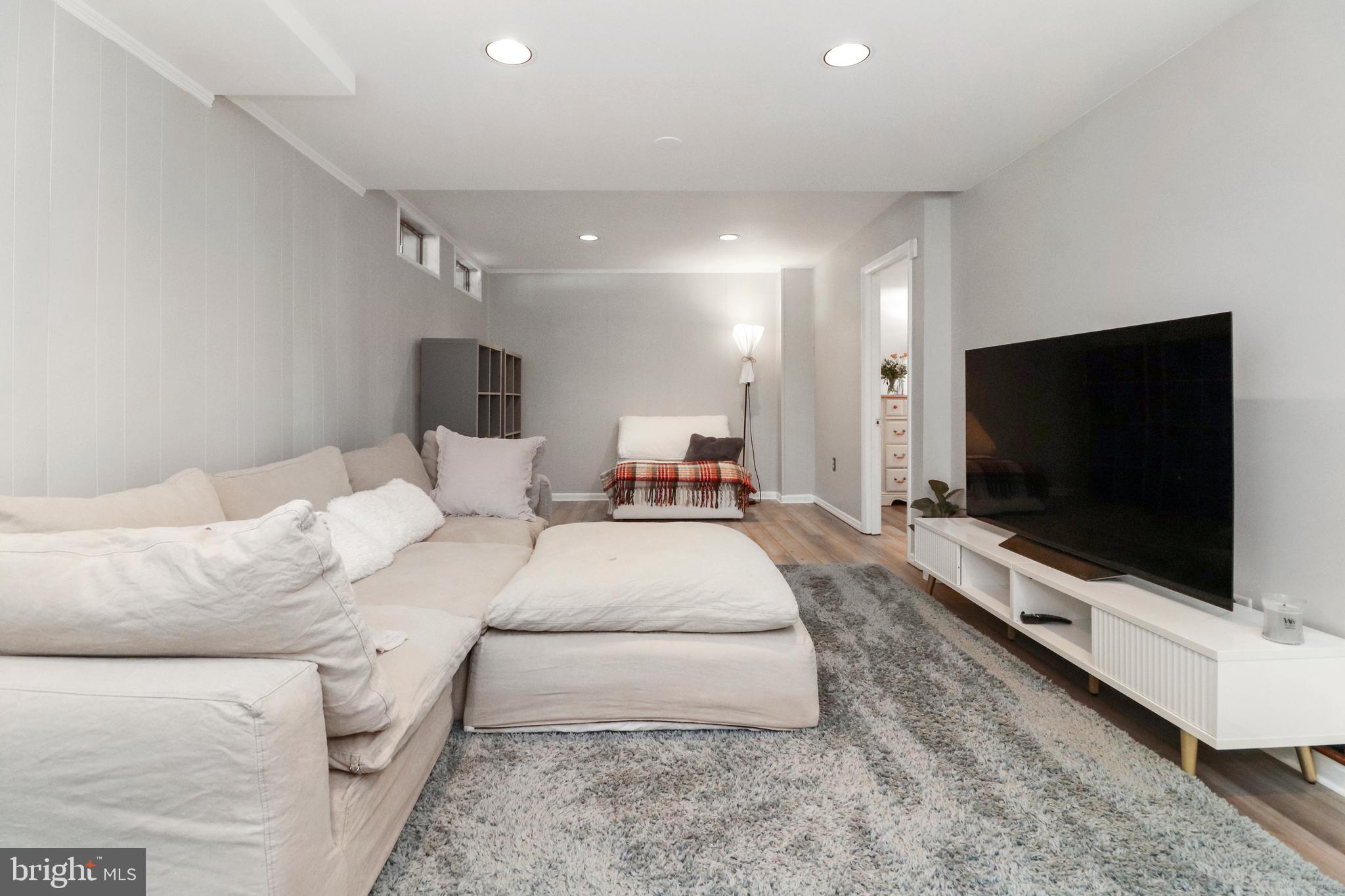 FRANKLIN FARM - Residential