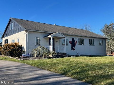 8 N VILLAGE AVENUE EXTON PA 19341