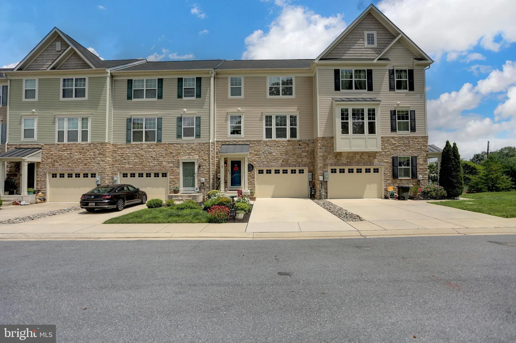 Essex, Maryland 21221, United States, 3 Bedrooms Bedrooms, ,4 BathroomsBathrooms,Residential,Coming Soon,170385