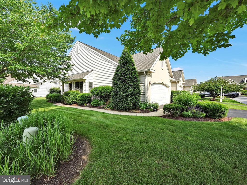 Photo of 2 York Court, LANCASTER, PA 17602 (MLS # PALA2071384)