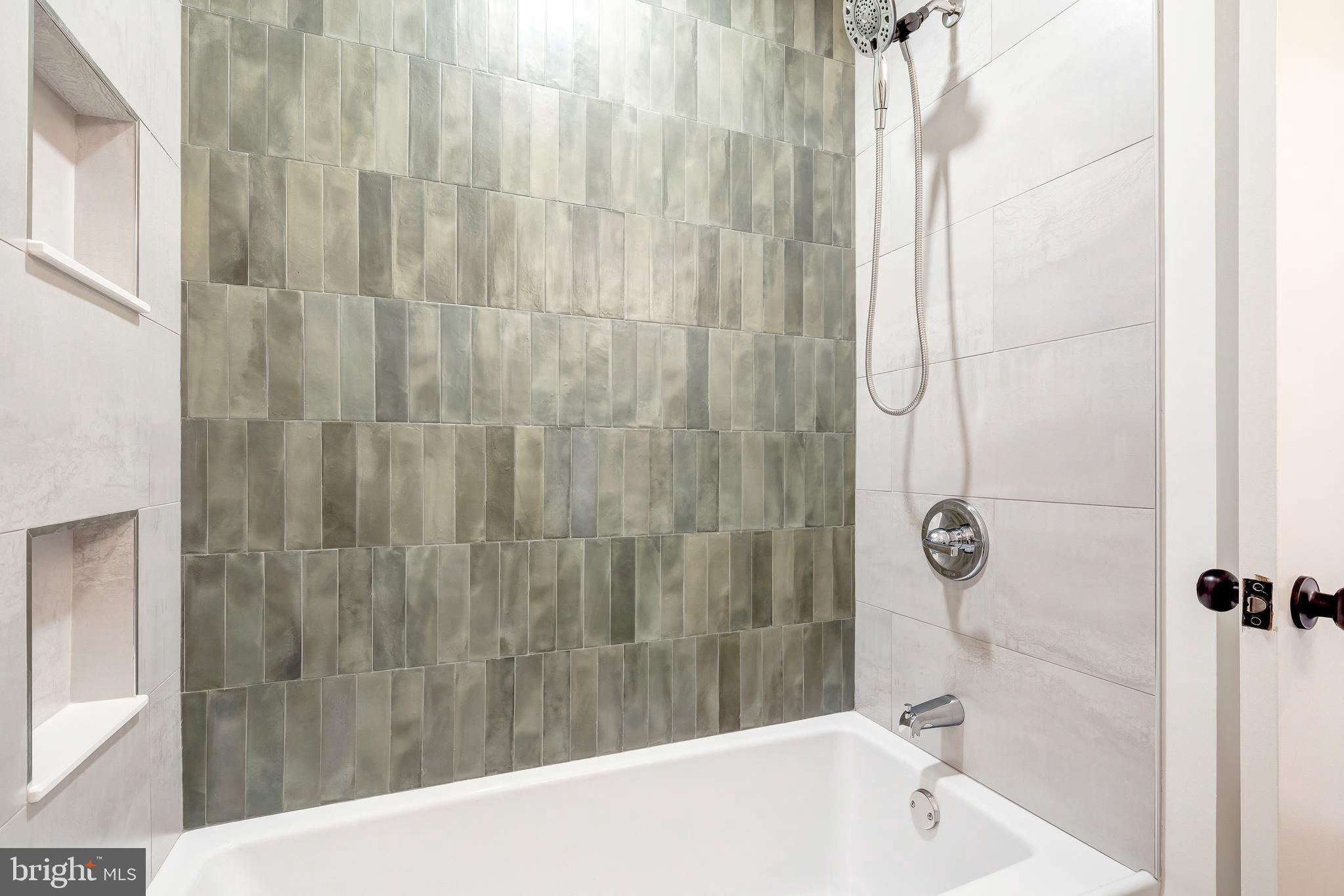 KINGS PARK WEST - Residential