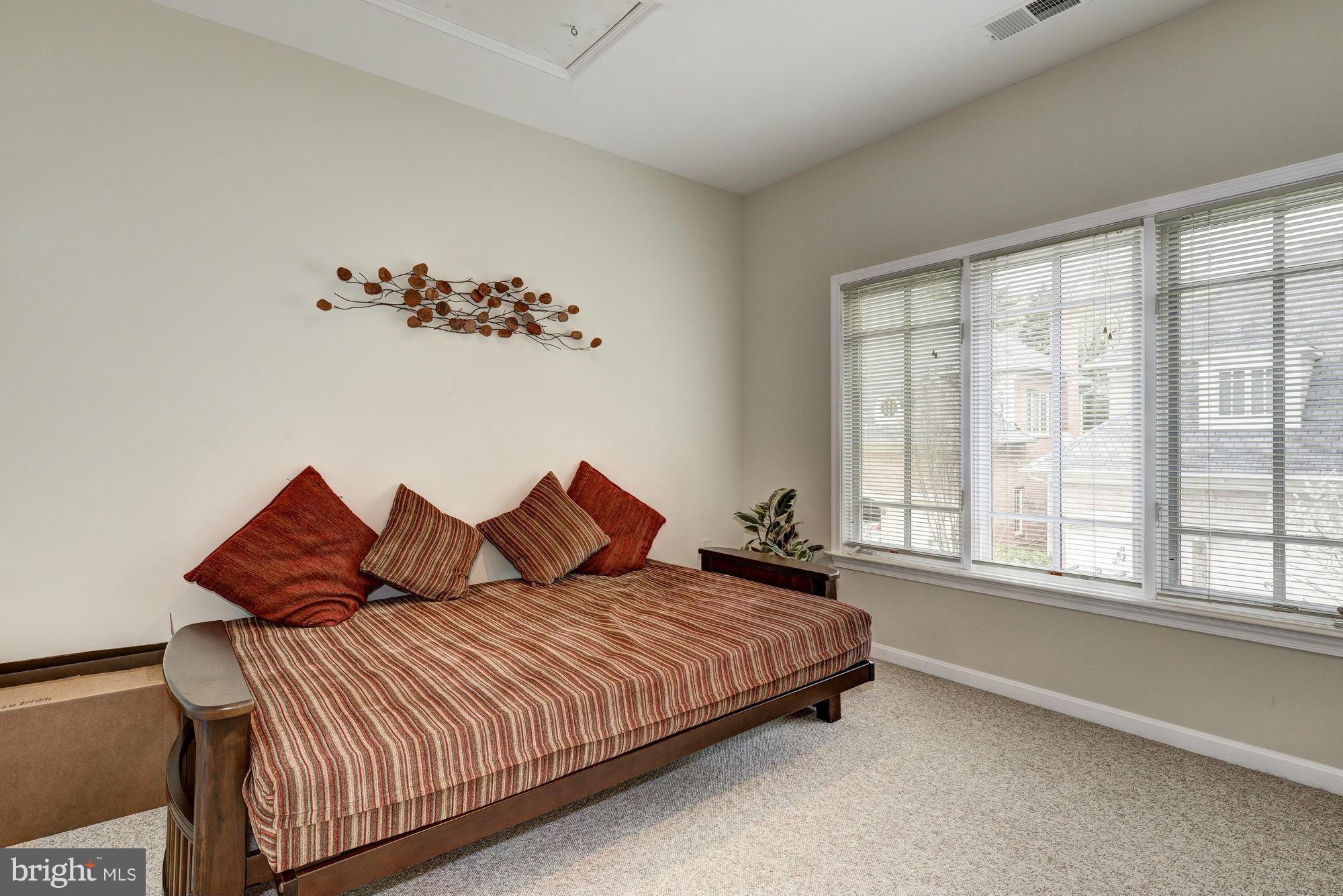 FOGGYS PASTURE - Residential