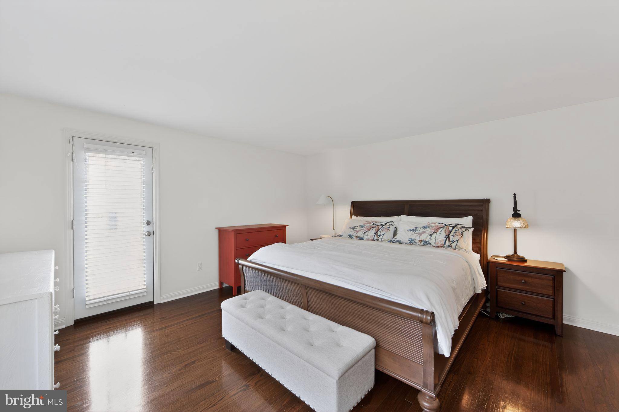 DEEPDALE - Residential
