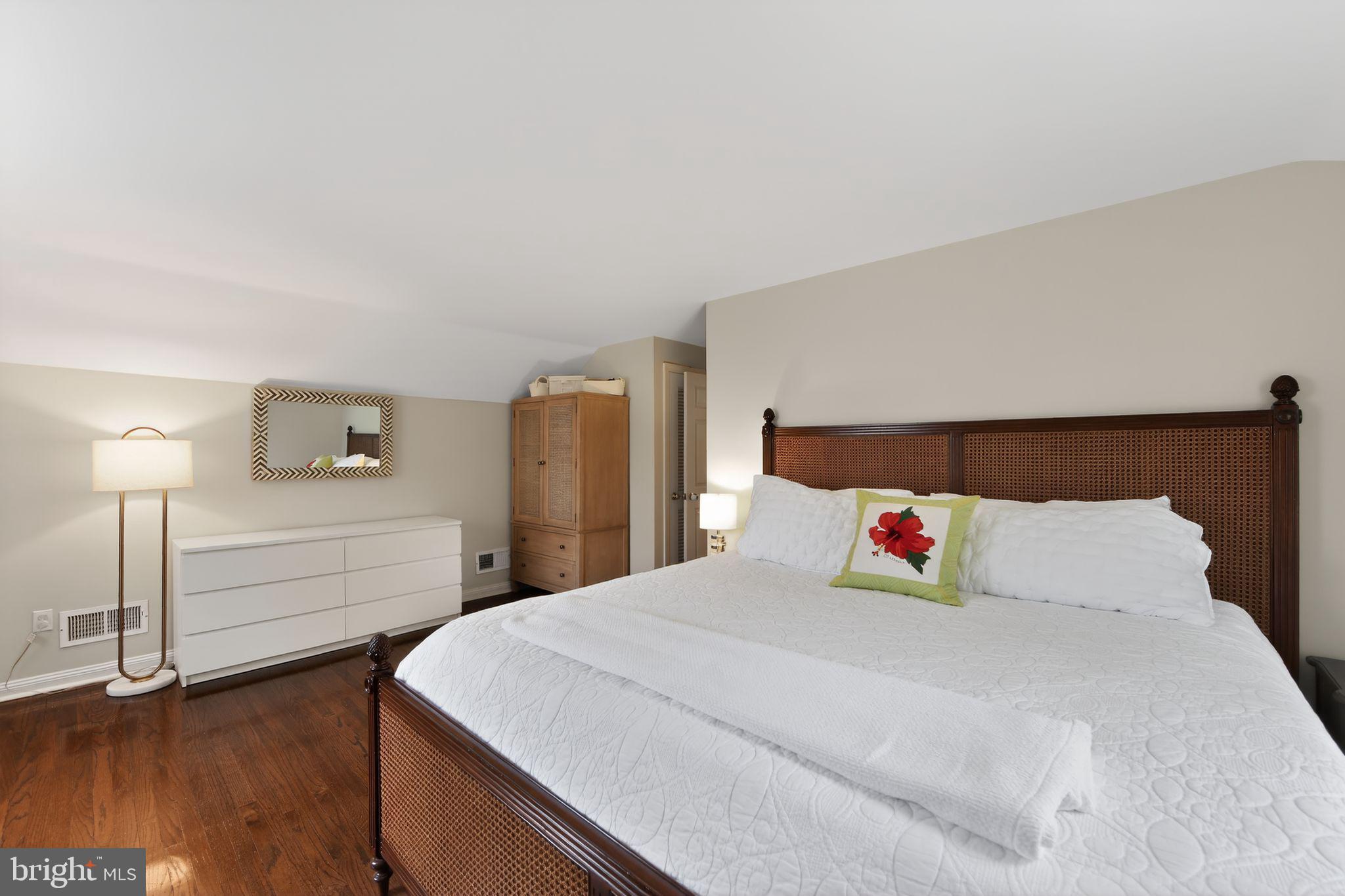 DEEPDALE - Residential