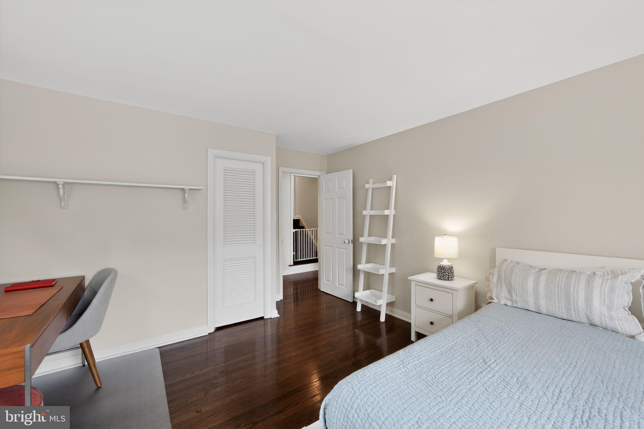 DEEPDALE - Residential