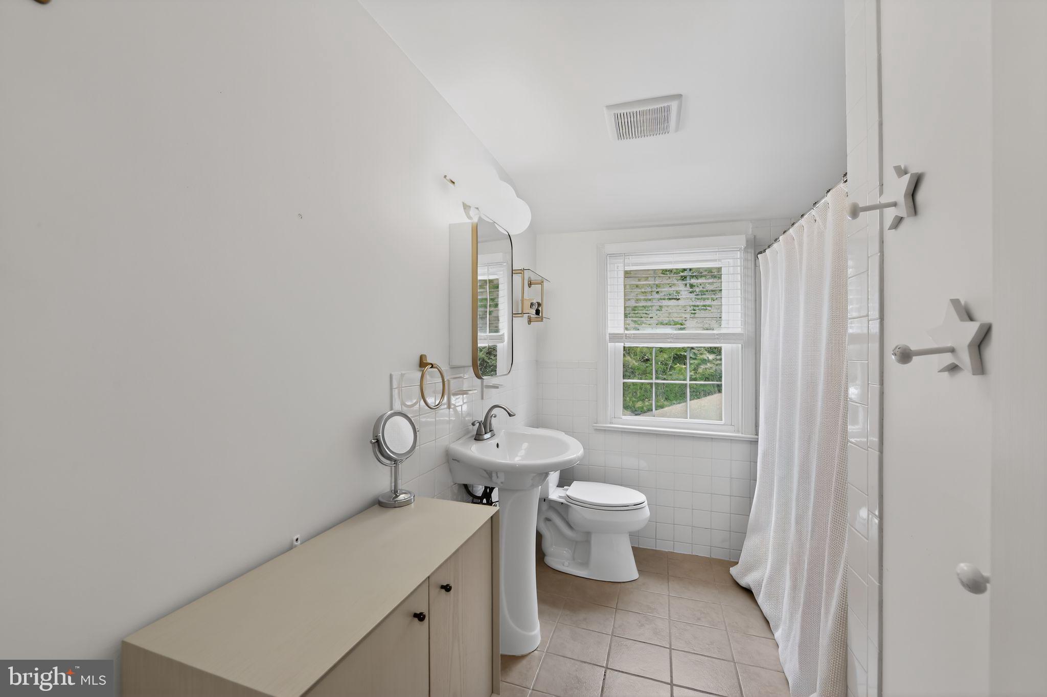 DEEPDALE - Residential