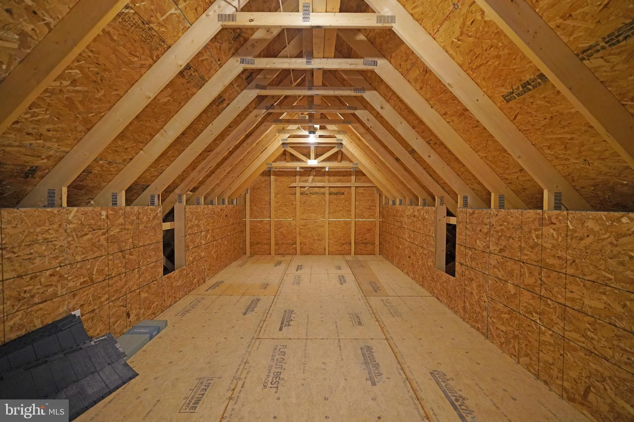 Millsboro, Delaware 19966, United States, 4 Bedrooms Bedrooms, ,4 BathroomsBathrooms,Residential,Contingent,200512