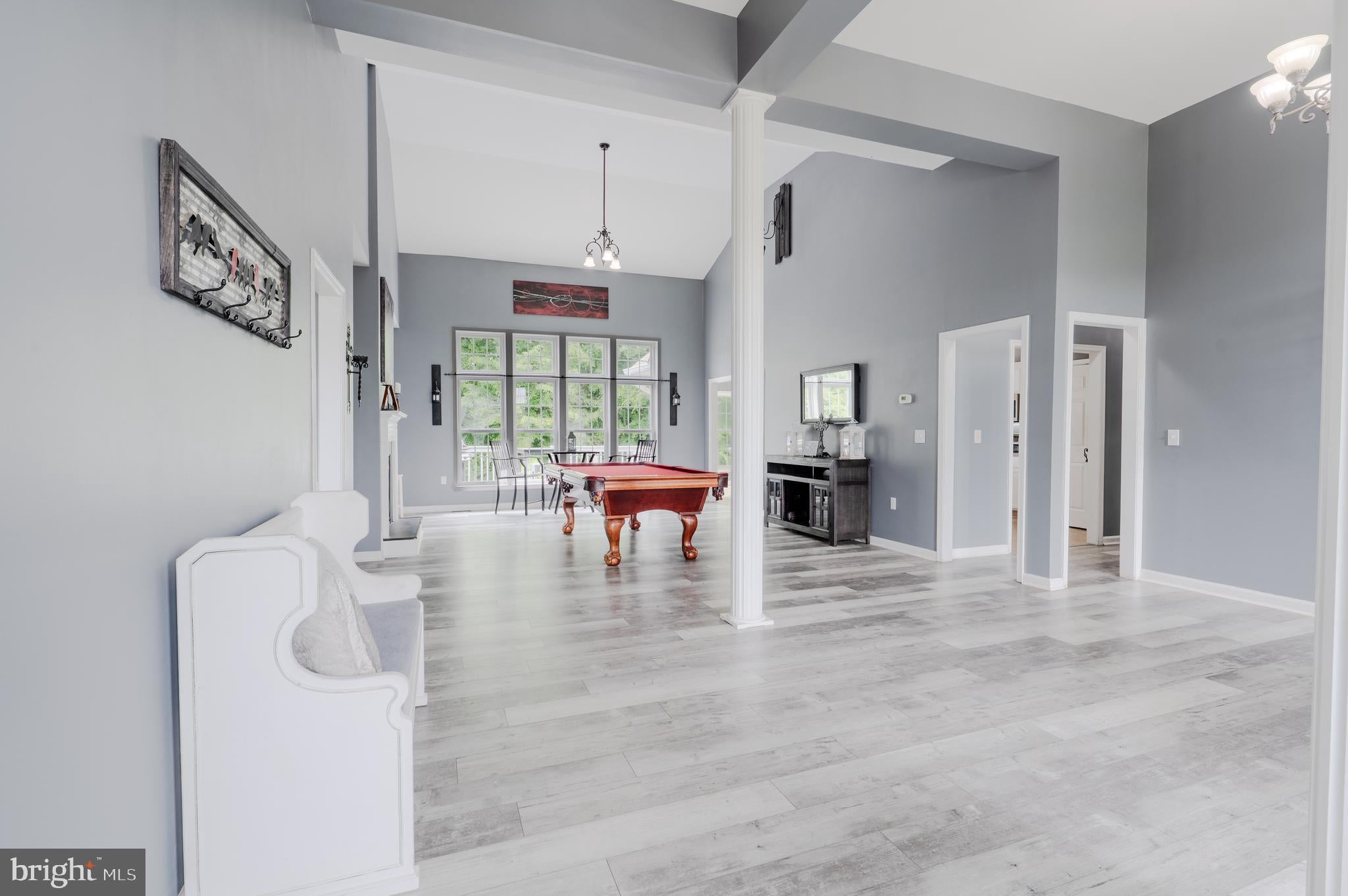 6315 LITTLE ACRES LANE