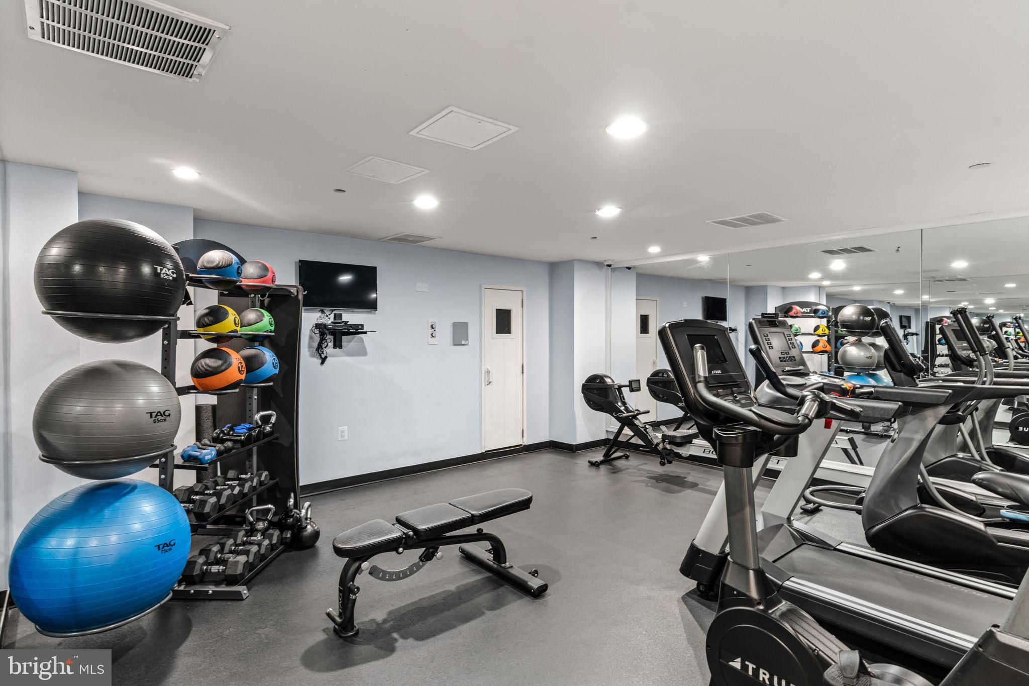 COURTHOUSE - Residential