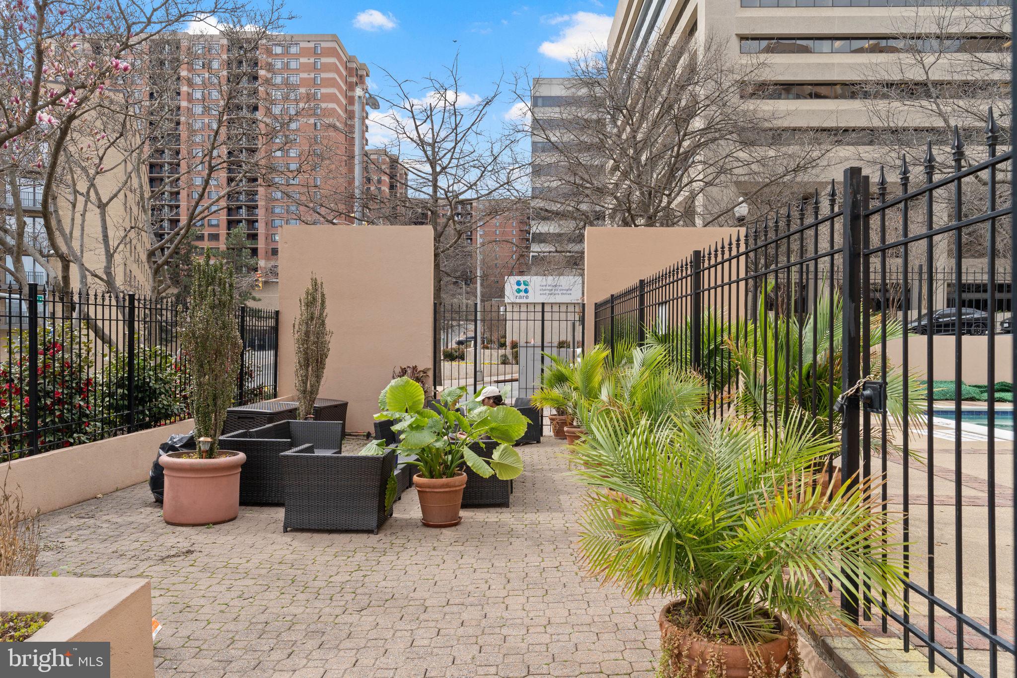 COURTHOUSE - Residential