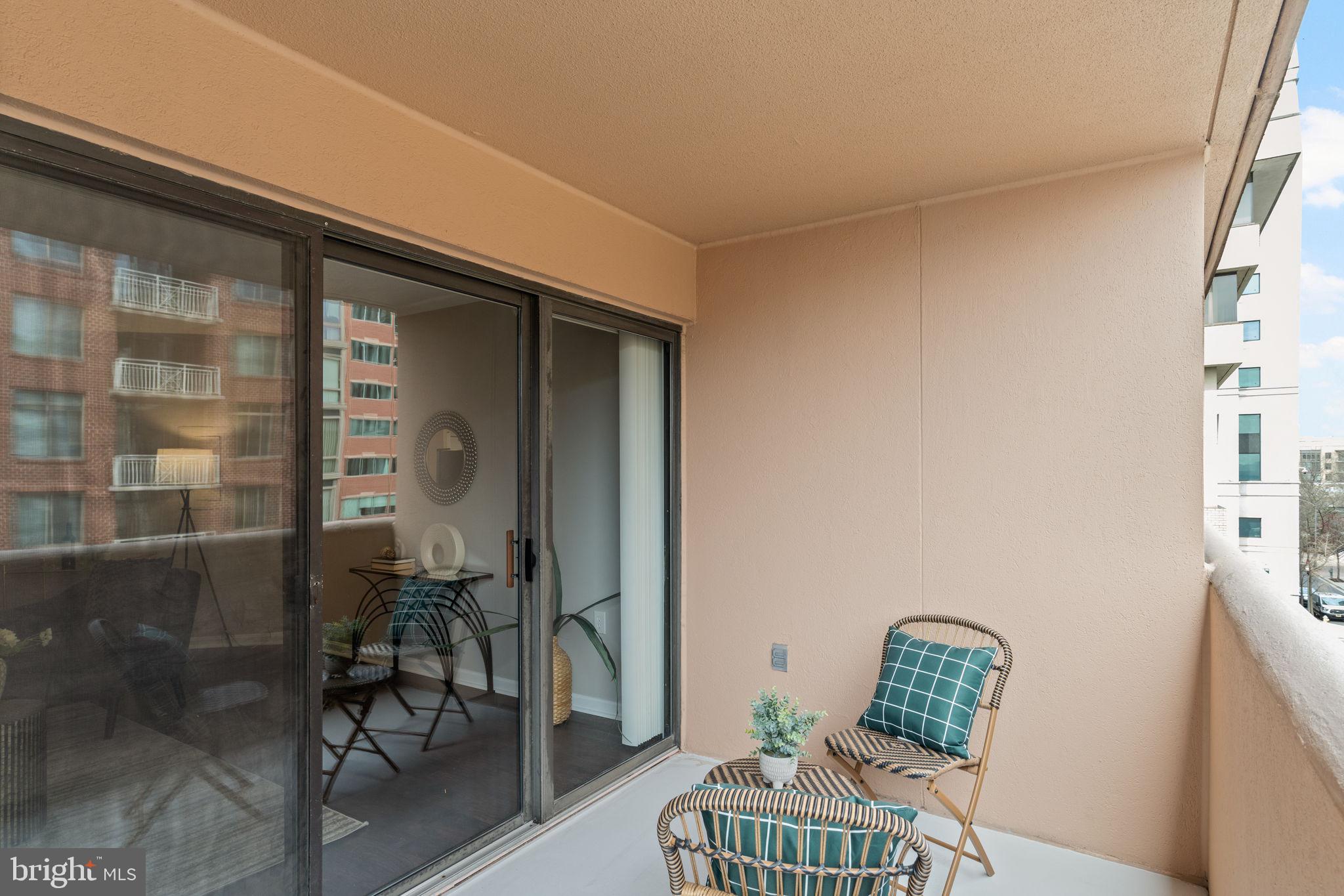 COURTHOUSE - Residential