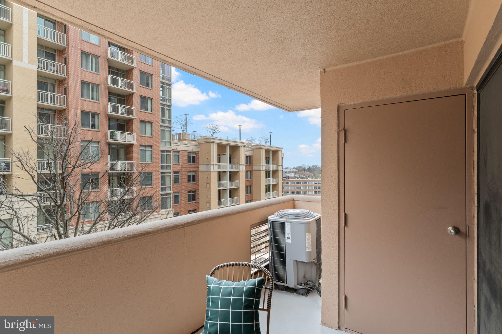 COURTHOUSE - Residential