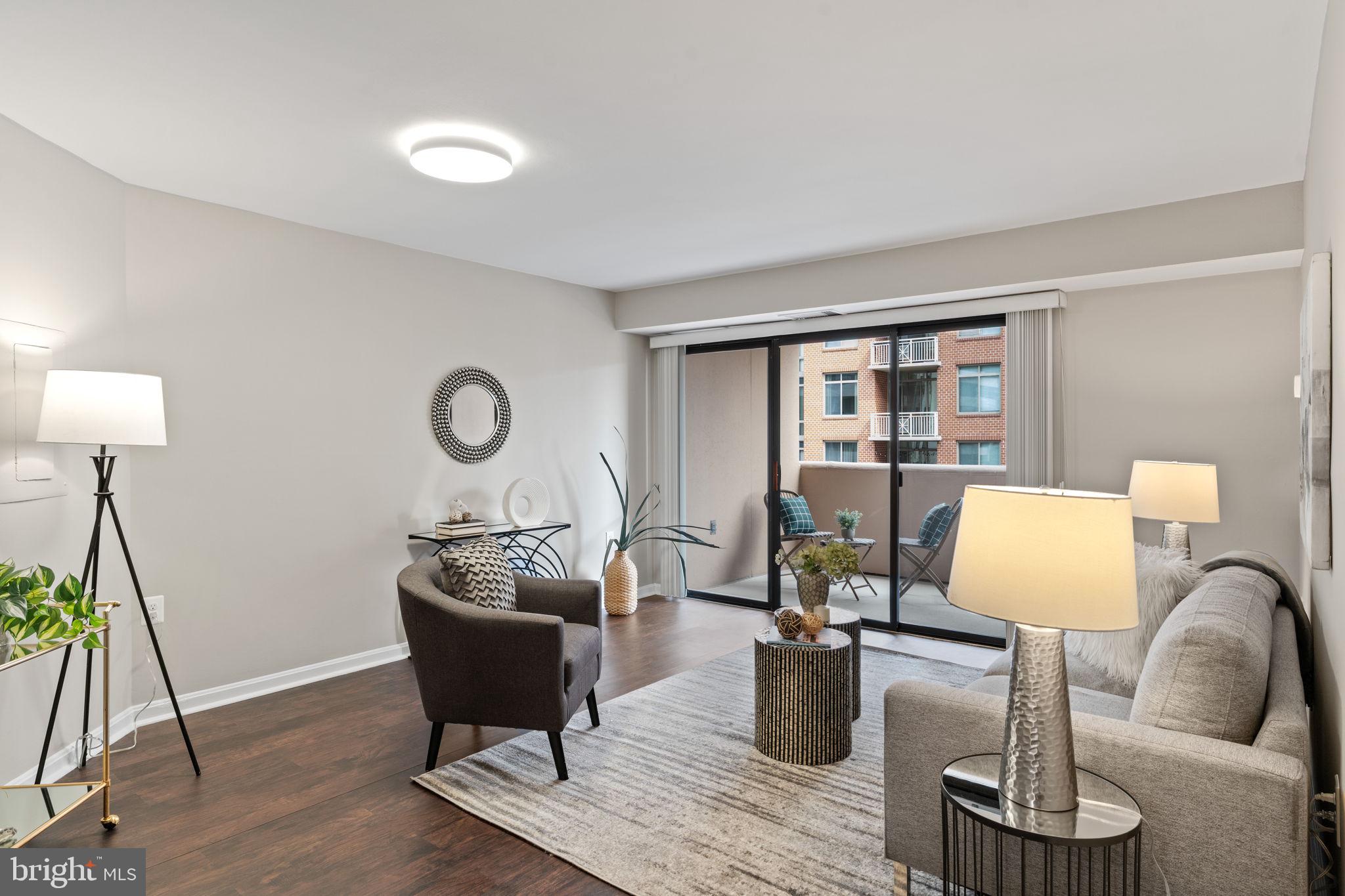 COURTHOUSE - Residential