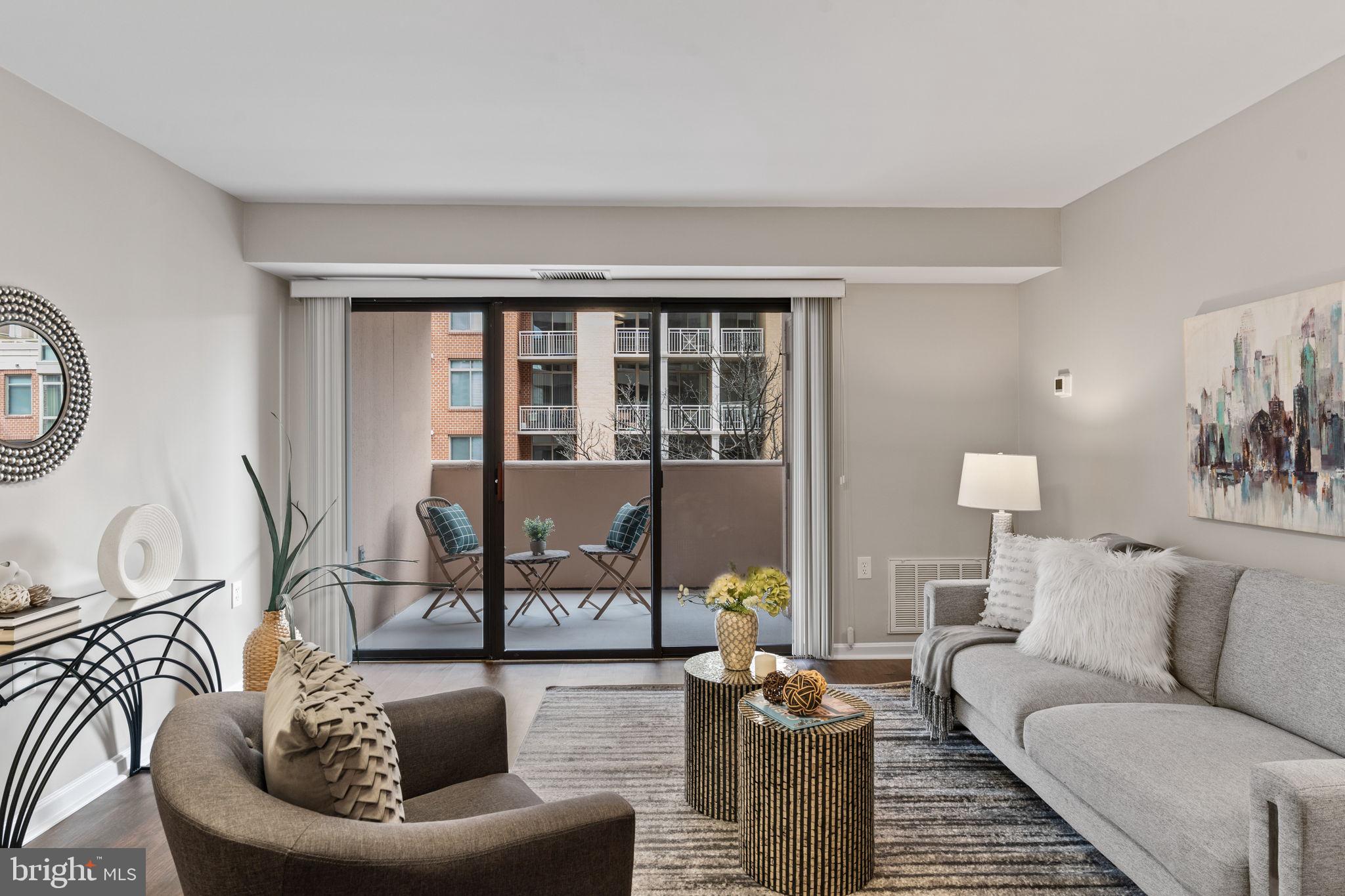 COURTHOUSE - Residential