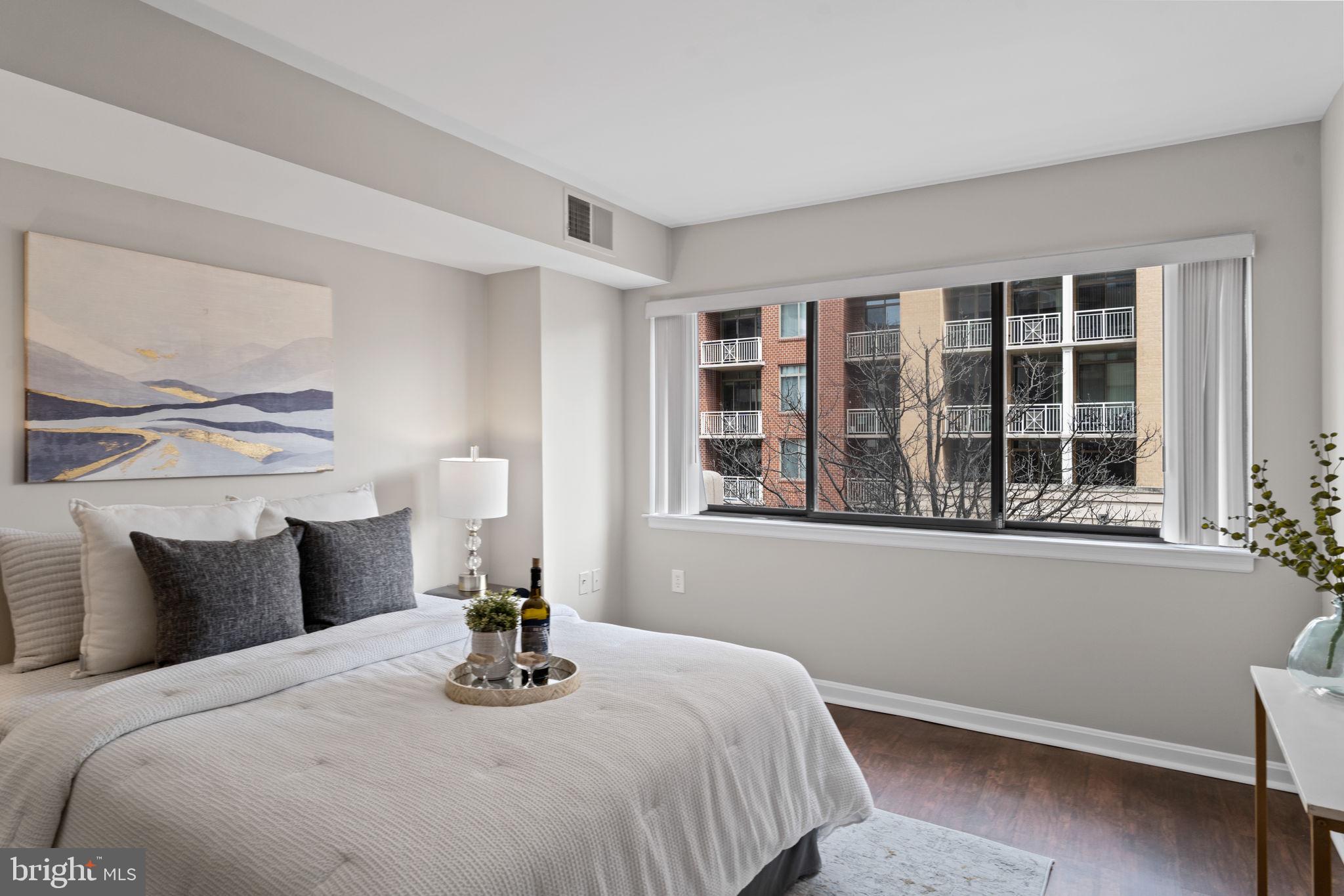 COURTHOUSE - Residential