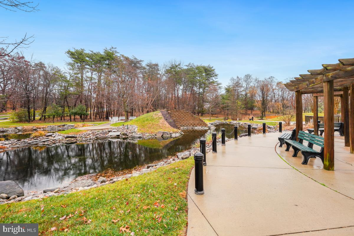 OVERLOOK AT LEISURE WORLD - Residential Lease