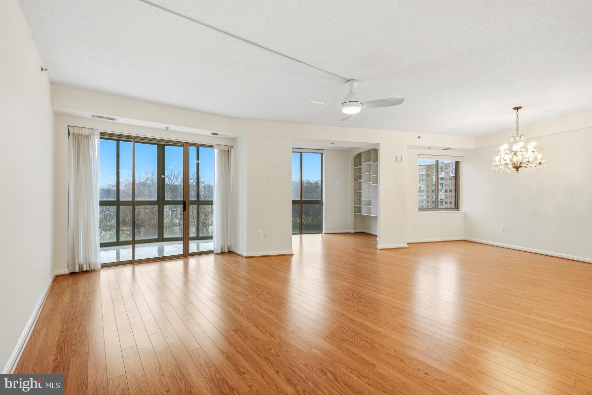 OVERLOOK AT LEISURE WORLD - Residential Lease