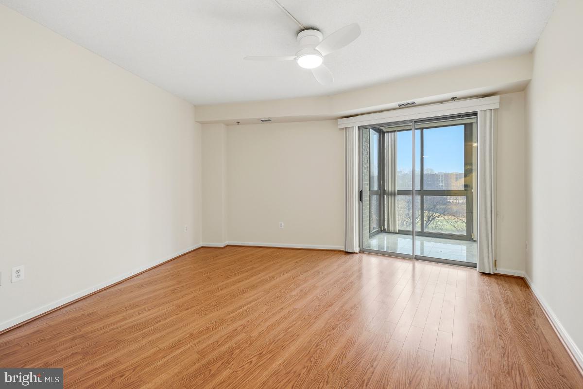 OVERLOOK AT LEISURE WORLD - Residential Lease