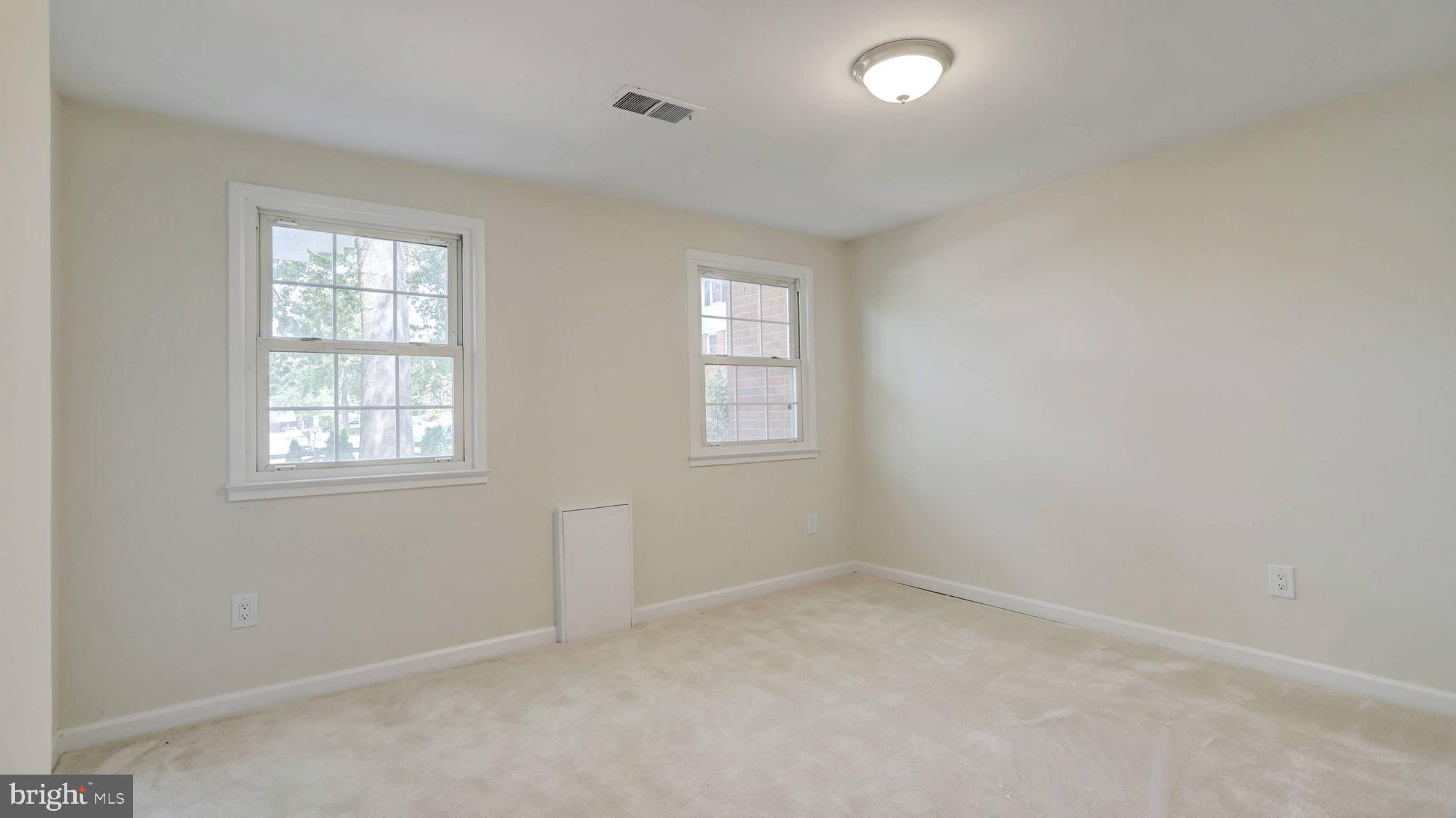 BROOKSIDE - Residential