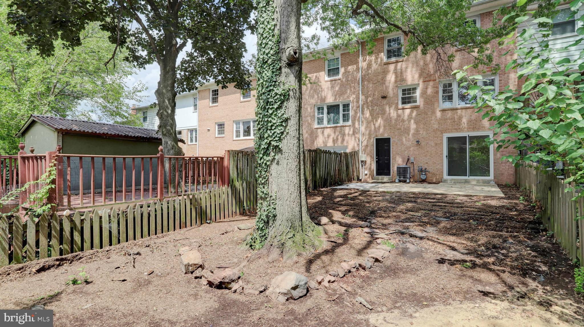 BROOKSIDE - Residential