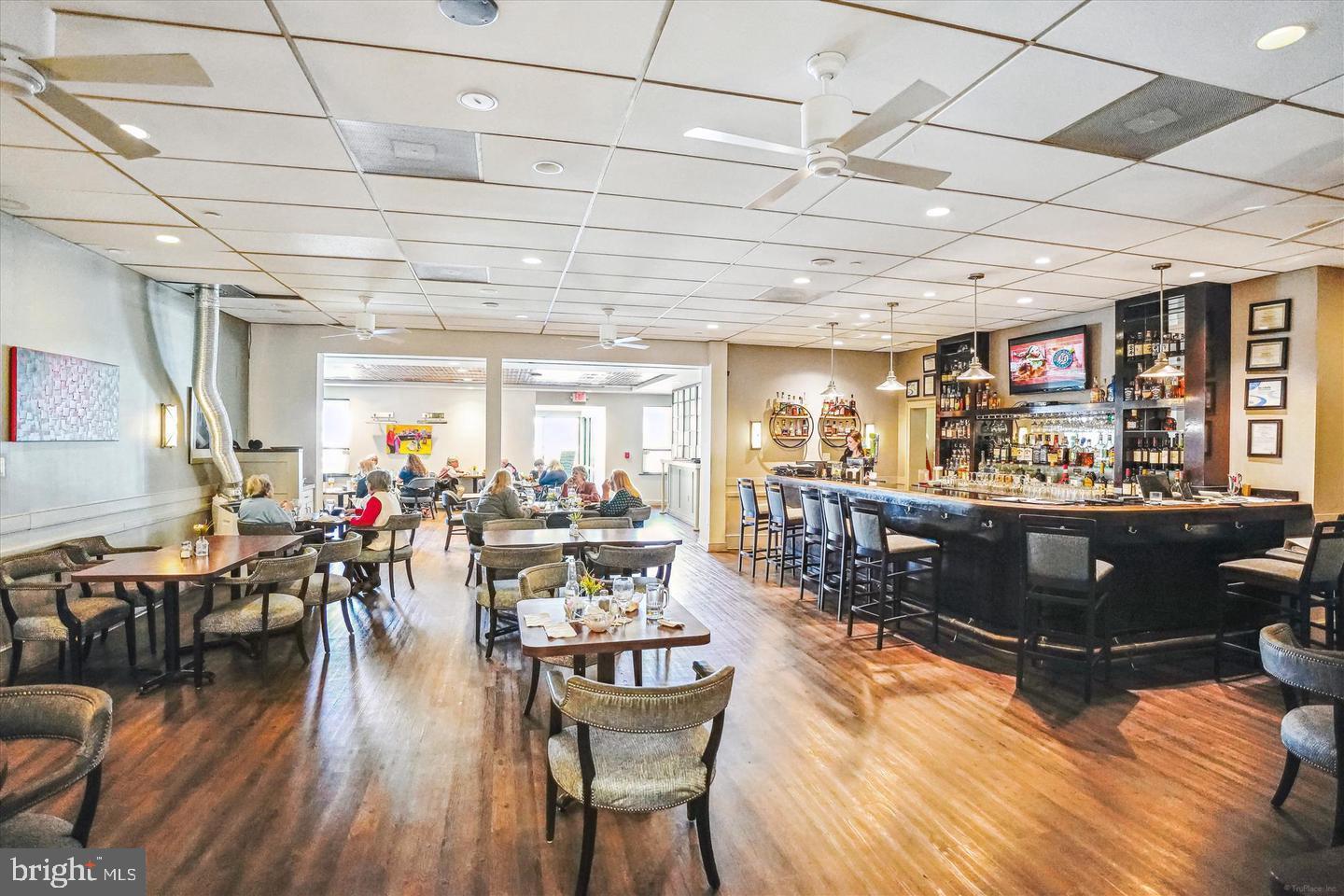 GREENS AT LEISURE WORLD - Residential