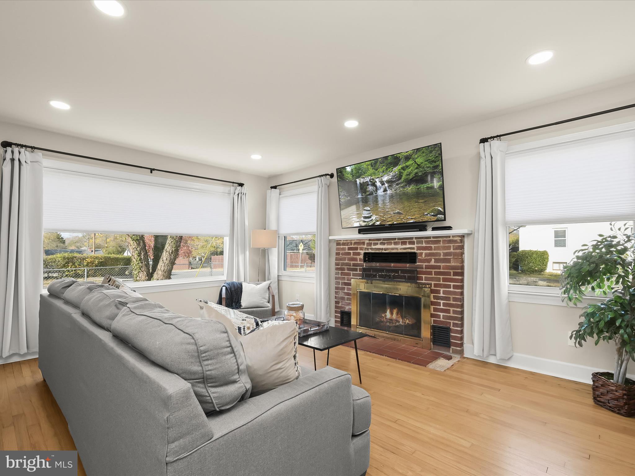 TOWER VIEW - Residential