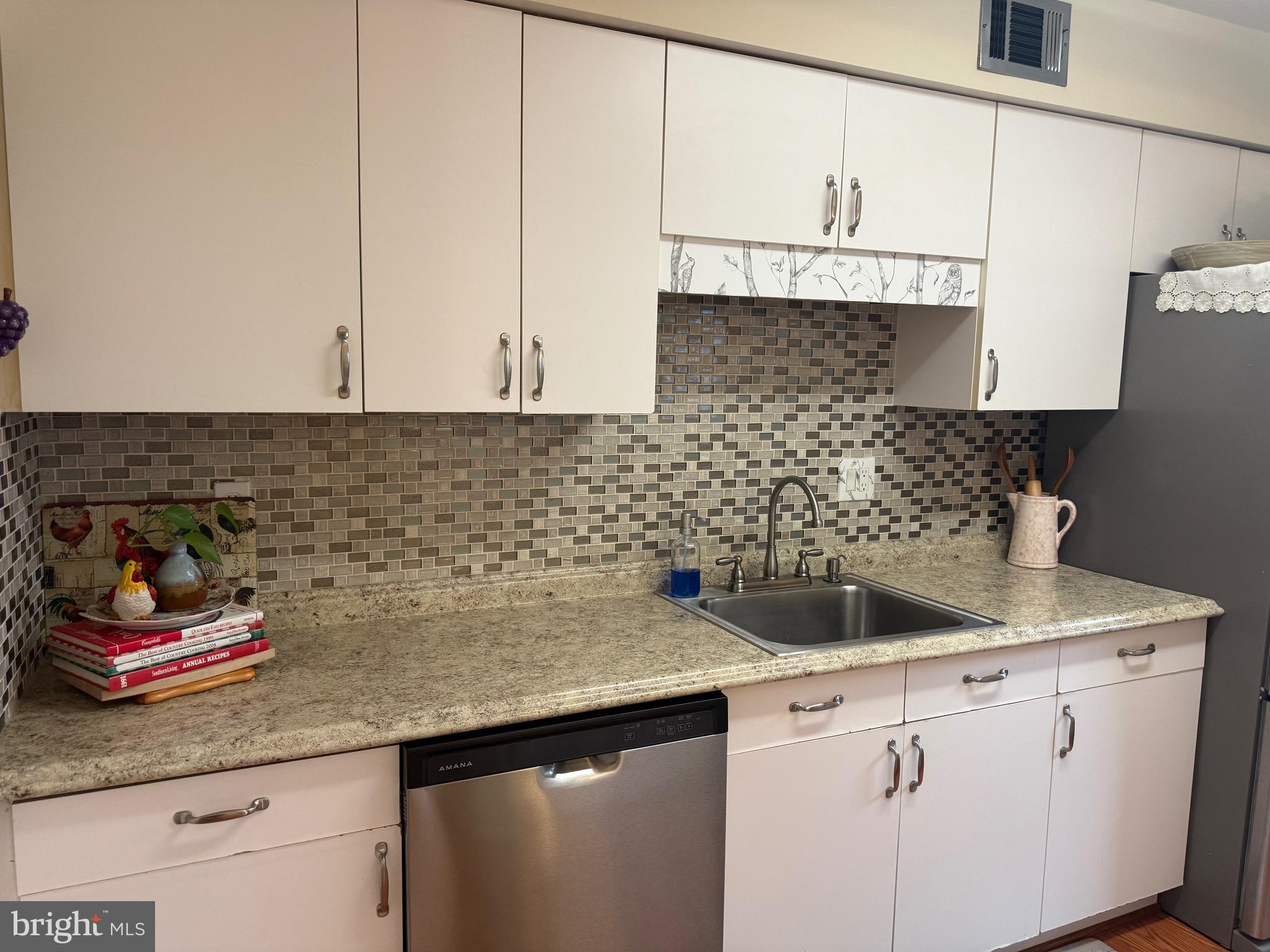 TERRACE TOWNE HOMES OF GUNSTON - Residential