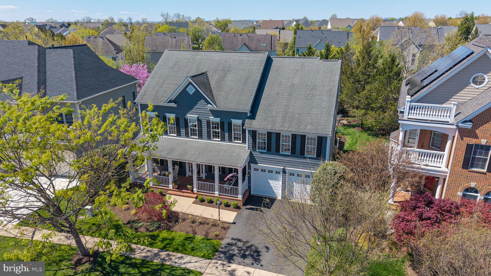 LANSDOWNE ON THE POTOMAC - Residential