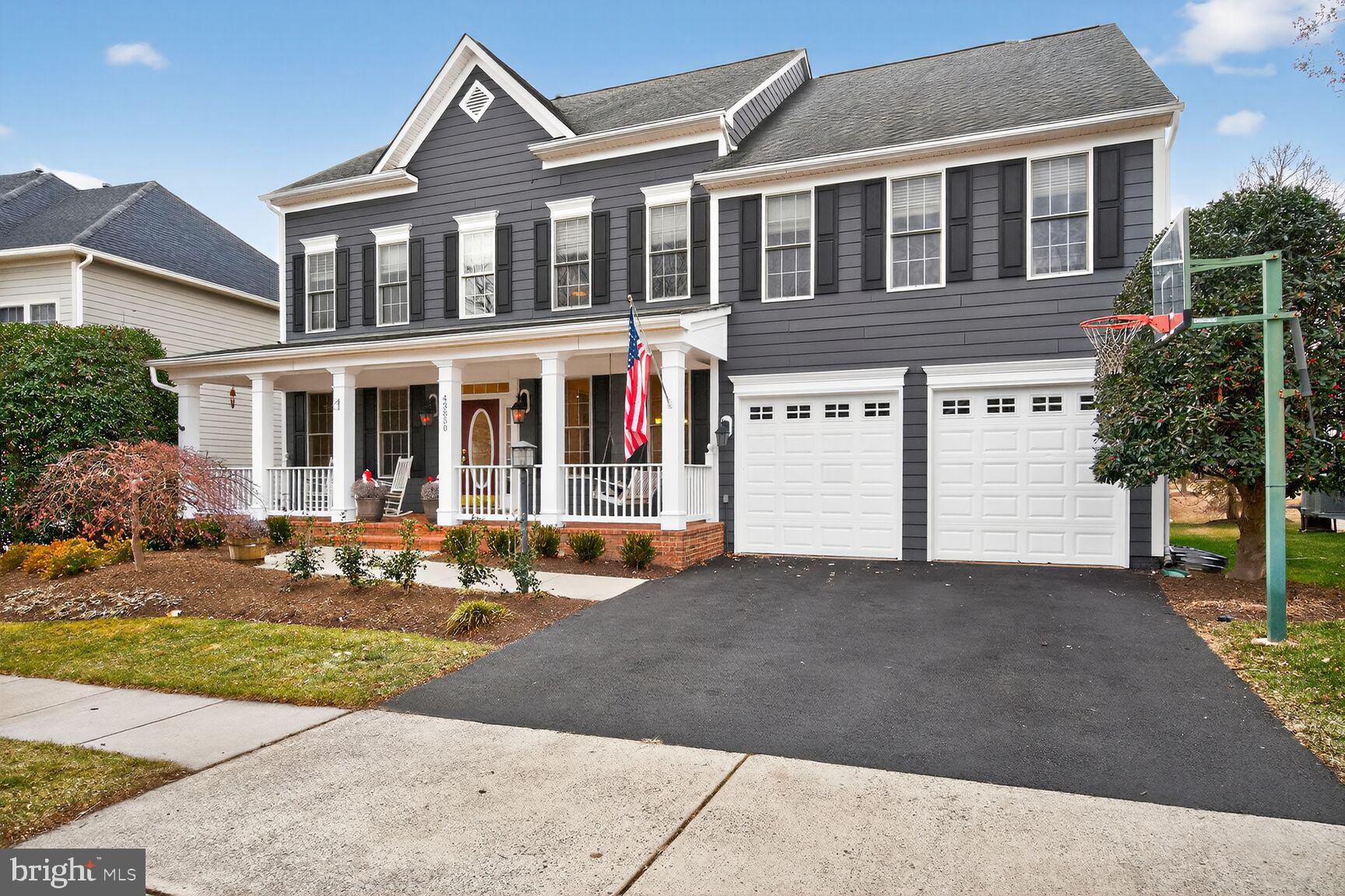 LANSDOWNE ON THE POTOMAC - Residential