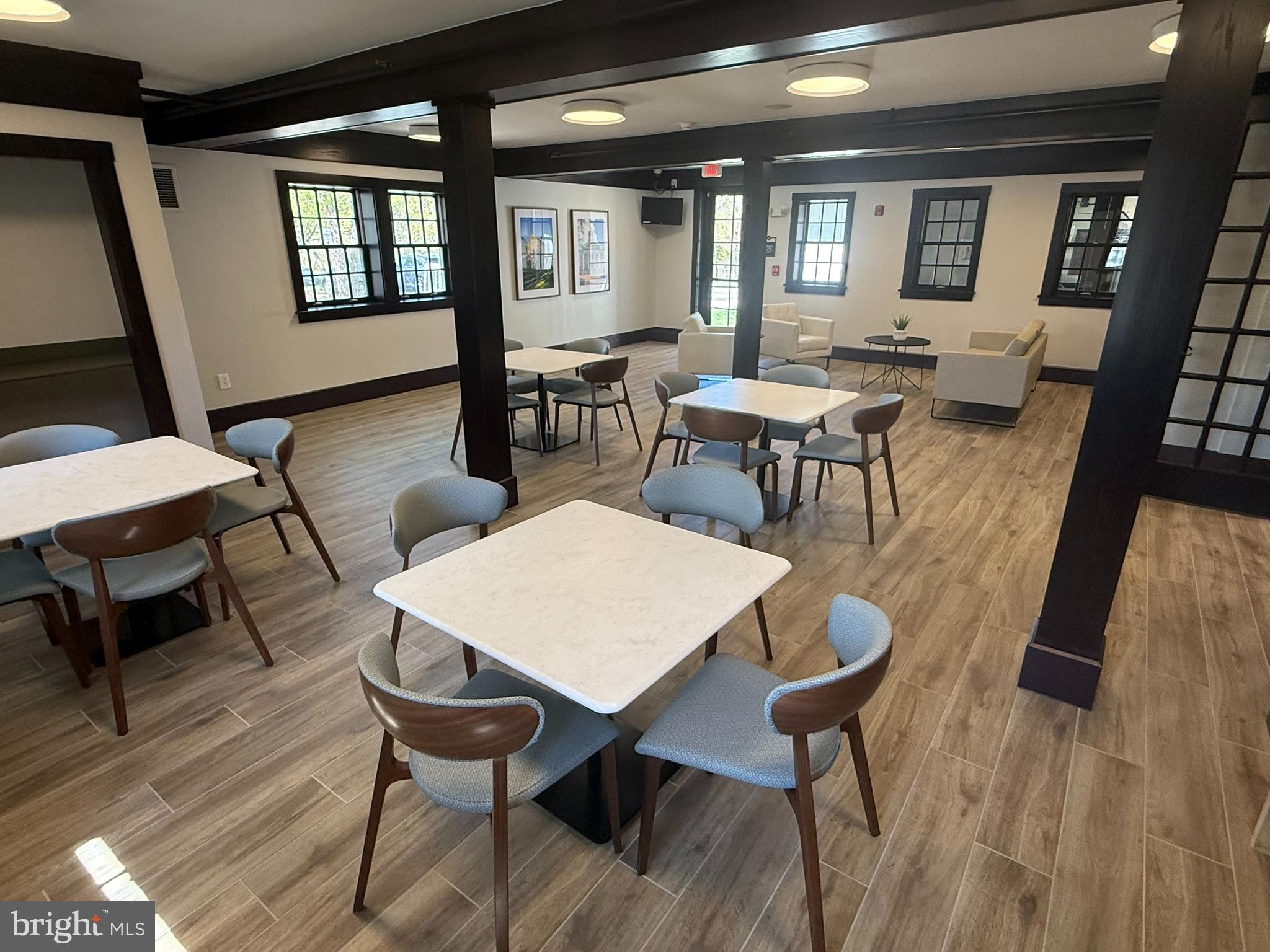 LANSDOWNE ON THE POTOMAC - Residential