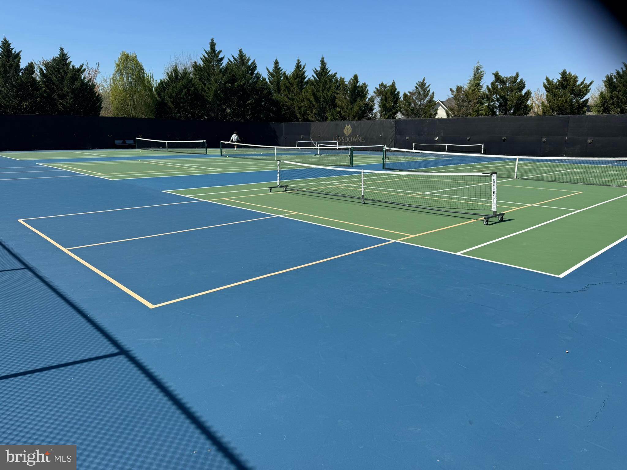 LANSDOWNE ON THE POTOMAC - Residential