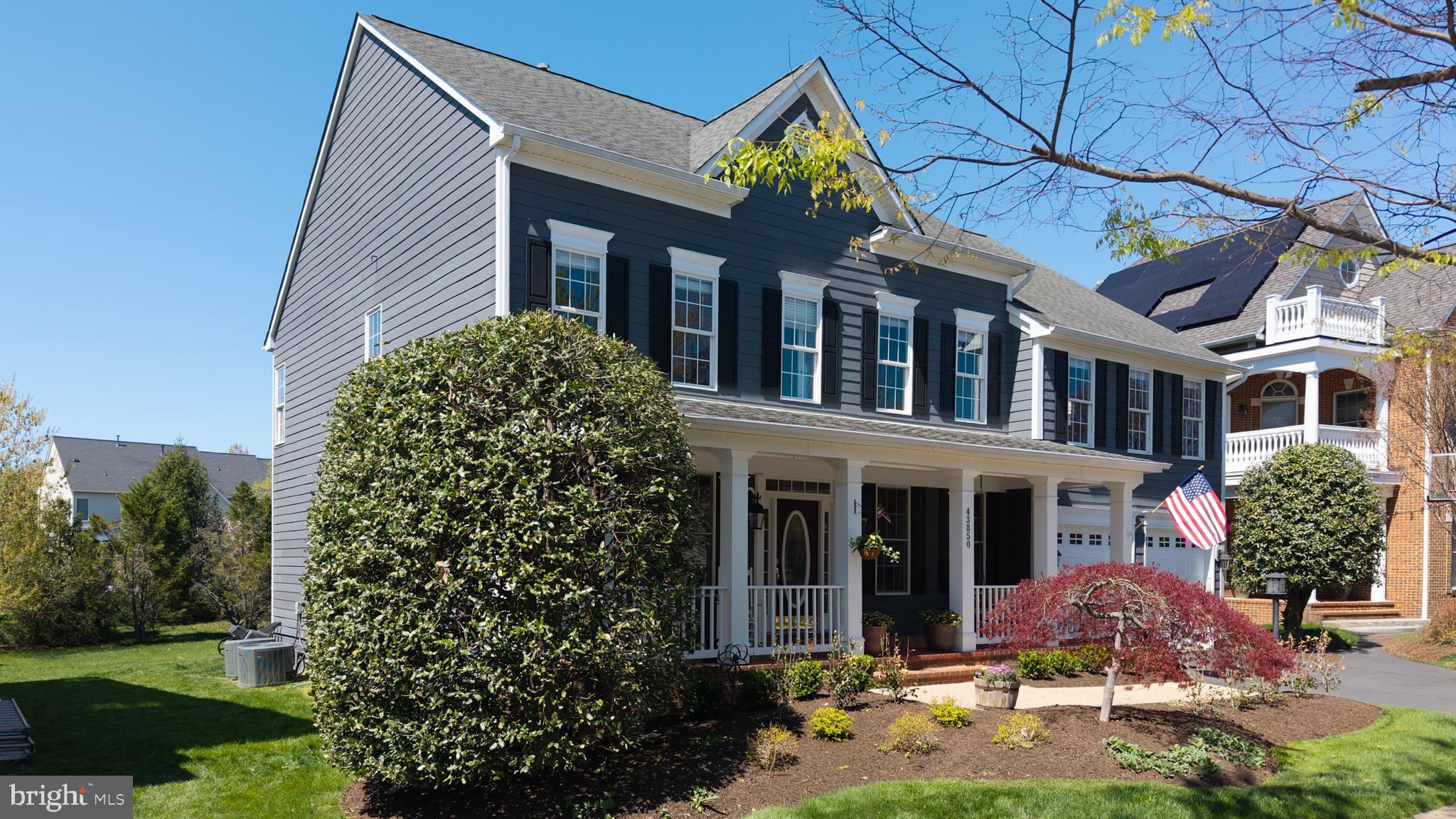 LANSDOWNE ON THE POTOMAC - Residential