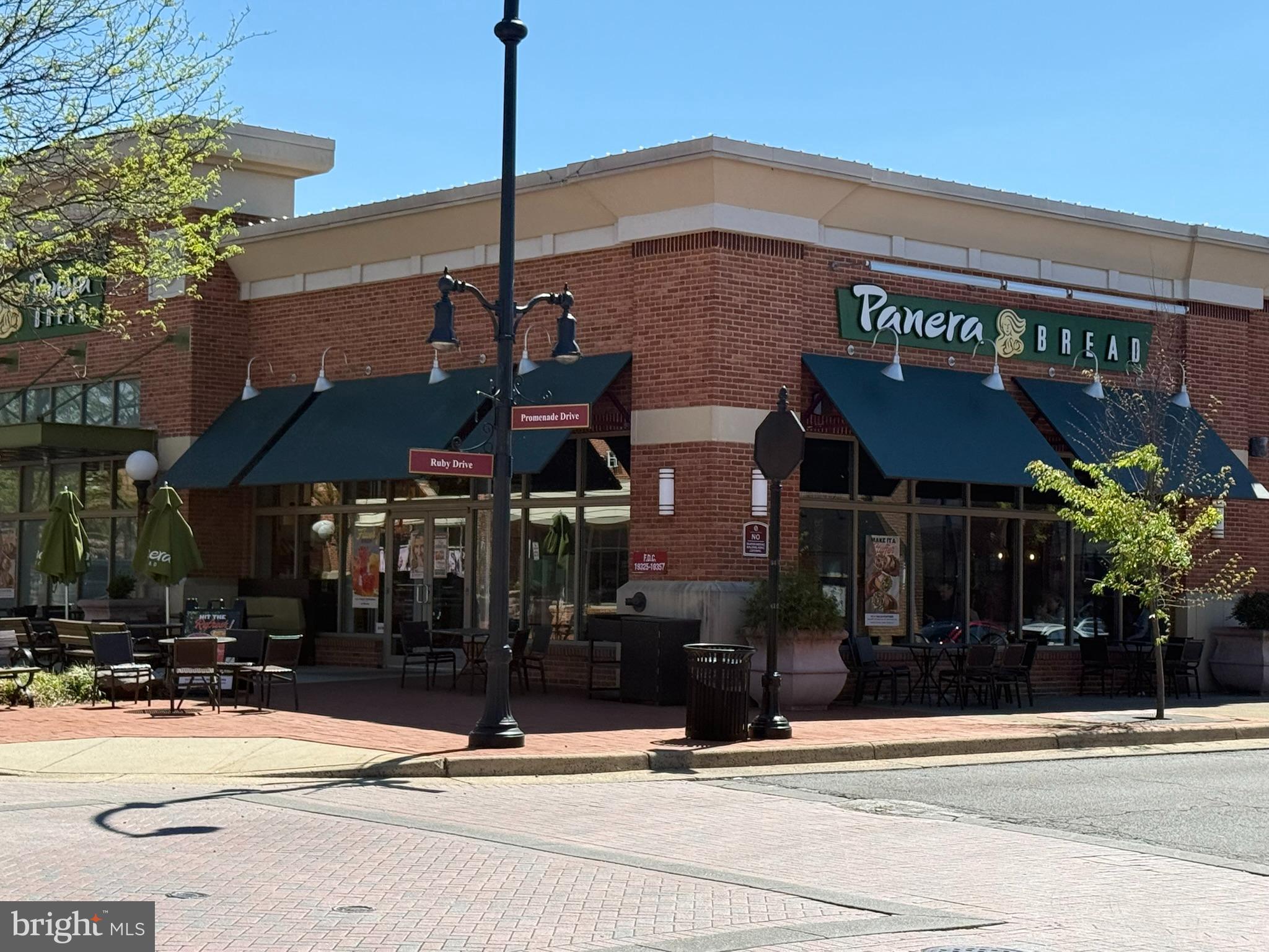 LANSDOWNE ON THE POTOMAC - Residential