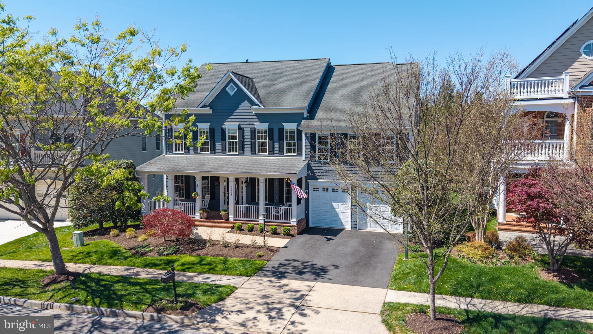 LANSDOWNE ON THE POTOMAC - Residential